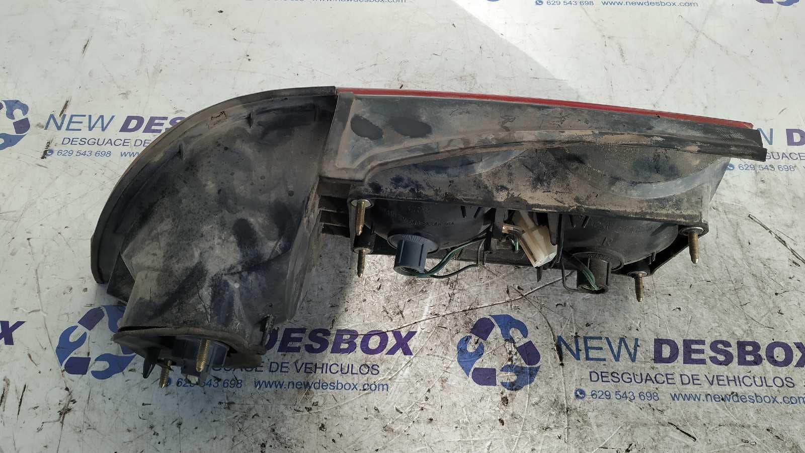 Recambio de PILOTO TRASERO DERECHO para MITSUBISHI ECLIPSE (D20) referencia OEM IAM 0438554 3