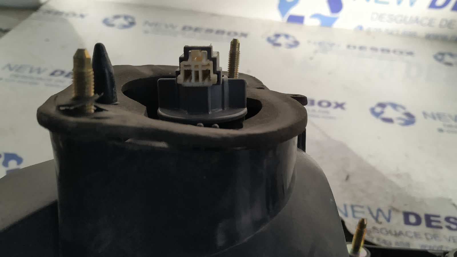 Recambio de PILOTO TRASERO DERECHO para MITSUBISHI ECLIPSE (D20) referencia OEM IAM 0438554 2