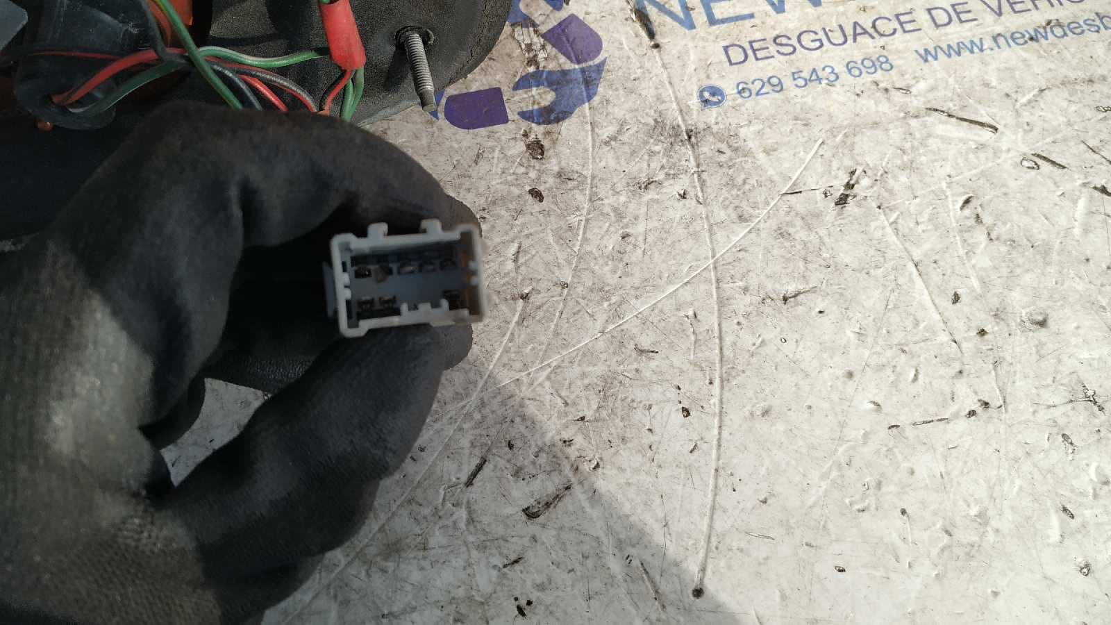 Recambio de PILOTO TRASERO DERECHO para HONDA ACCORD (CB/CC) referencia OEM IAM RR8443 4