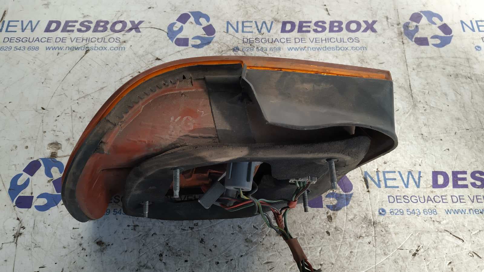 Recambio de PILOTO TRASERO DERECHO para HONDA ACCORD (CB/CC) referencia OEM IAM RR8443 5