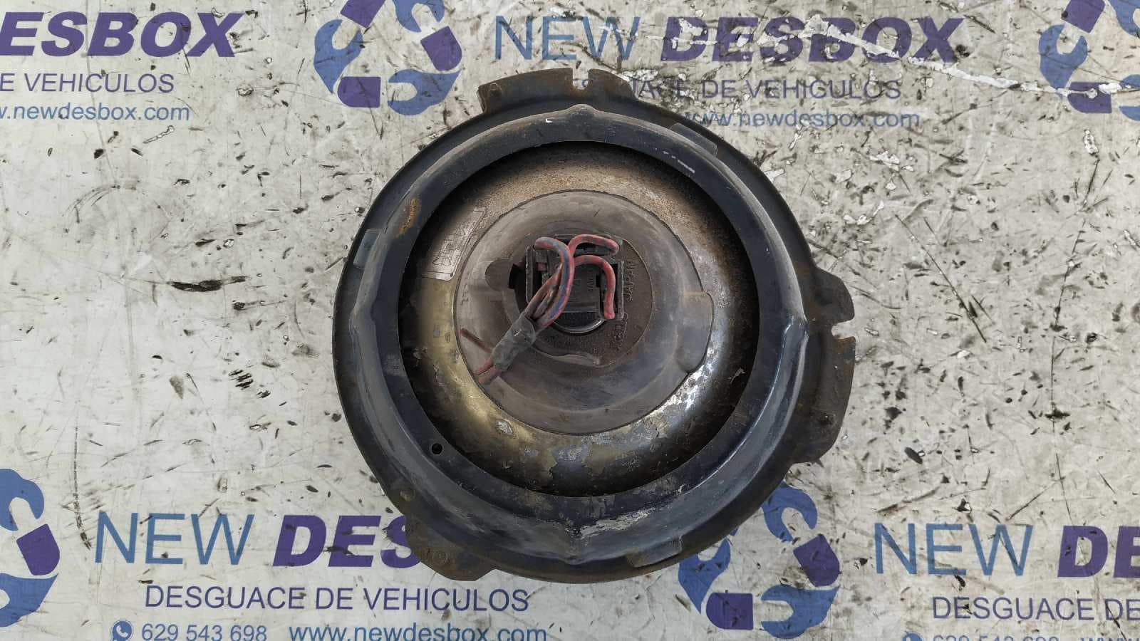 Recambio de FARO DERECHO para MITSUBISHI MONTERO (L040) referencia OEM IAM 20007 2