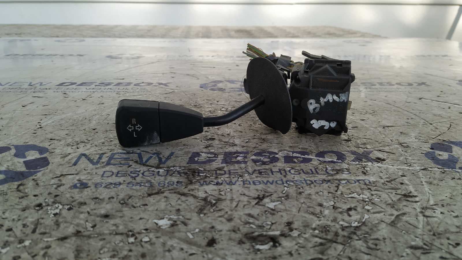 Recambio de MANDO INTERMITENTES para BMW SERIE 7 (E32) referencia OEM IAM 4460
