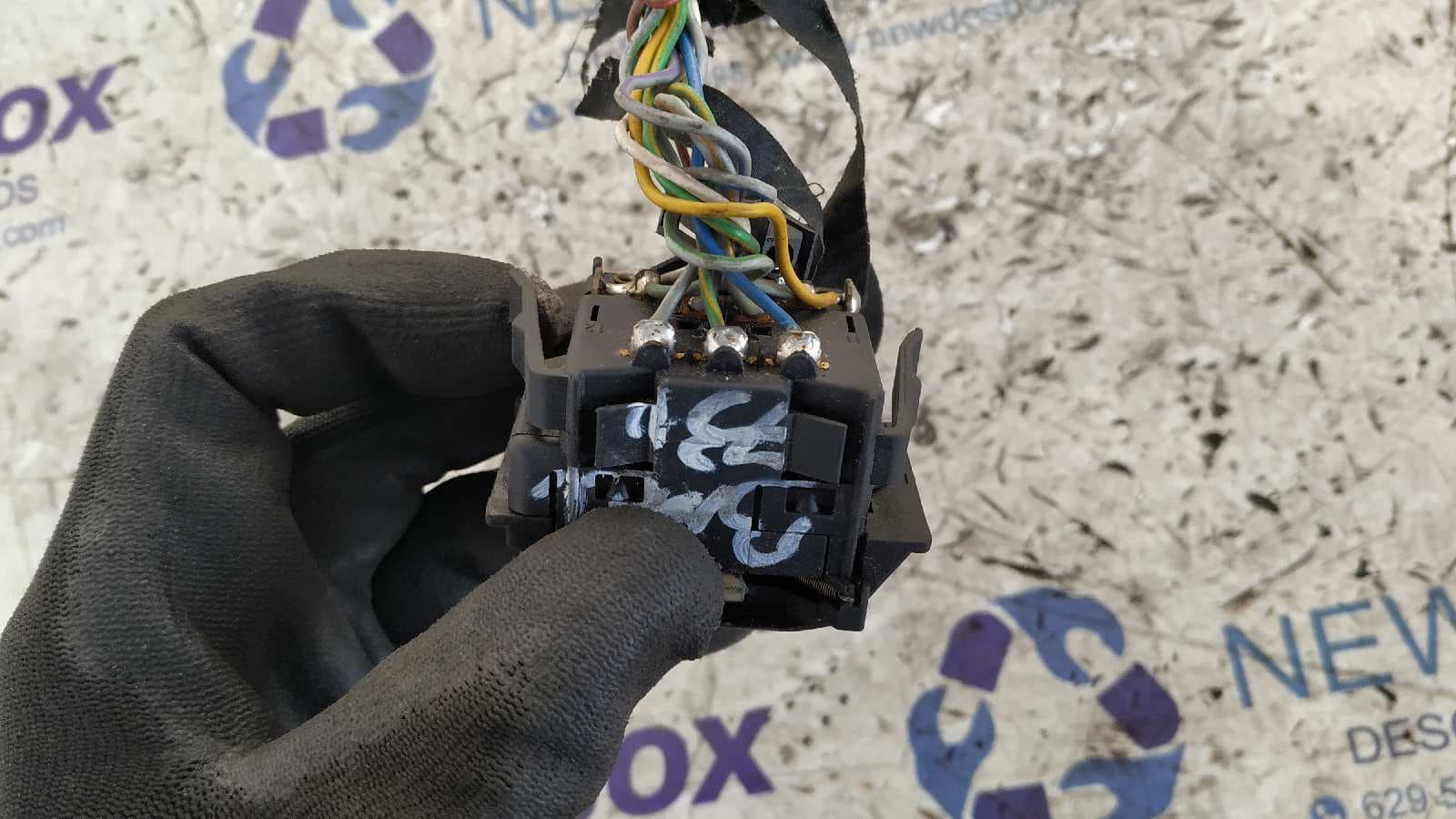 Recambio de MANDO INTERMITENTES para BMW SERIE 7 (E32) referencia OEM IAM 4460 7