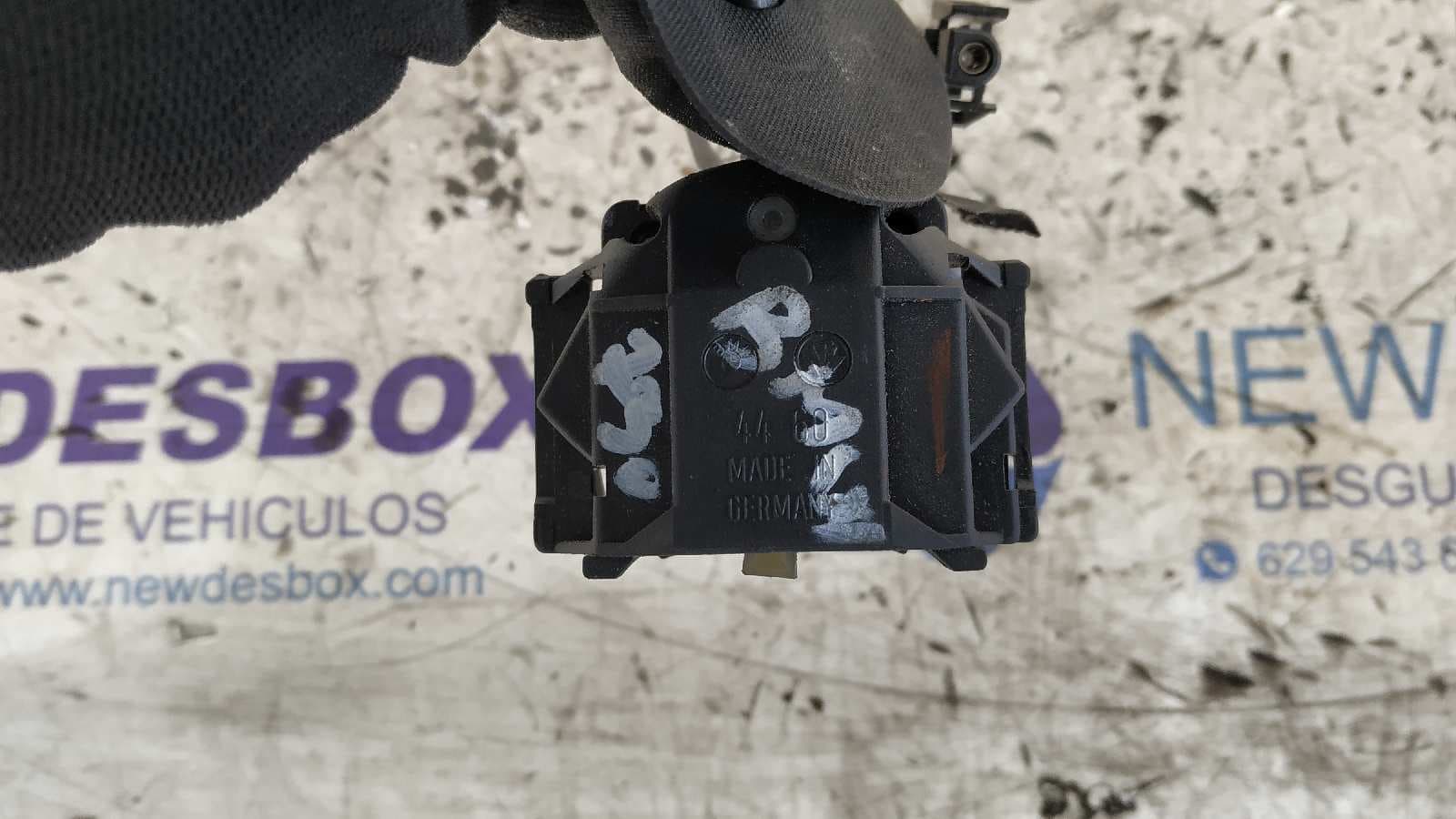 Recambio de MANDO INTERMITENTES para BMW SERIE 7 (E32) referencia OEM IAM 4460 2