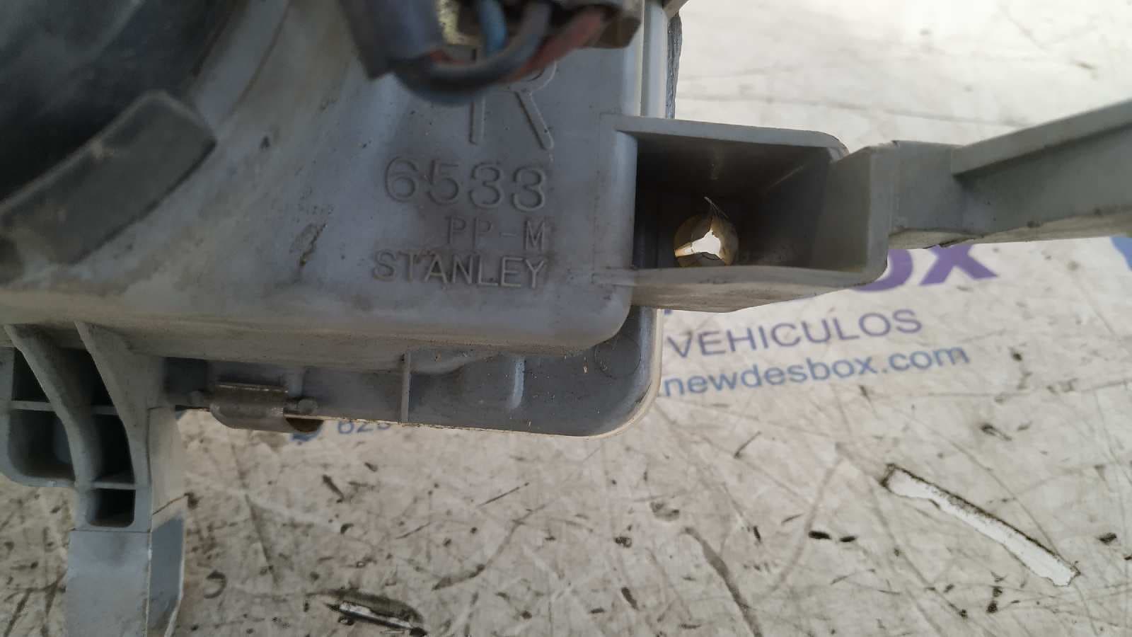 Recambio de FARO DERECHO para HONDA ACCORD (CB/CC) referencia OEM IAM 90730400 7