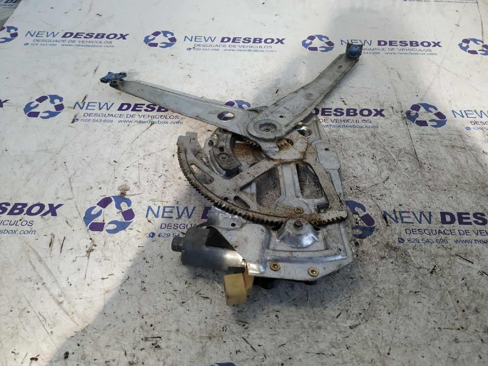 Recambio de ELEVALUNAS DELANTERO DERECHO para VOLVO S60 BERLINA 2.4 Diesel CAT D5244T referencia OEM IAM 8626850   - VERDE 4