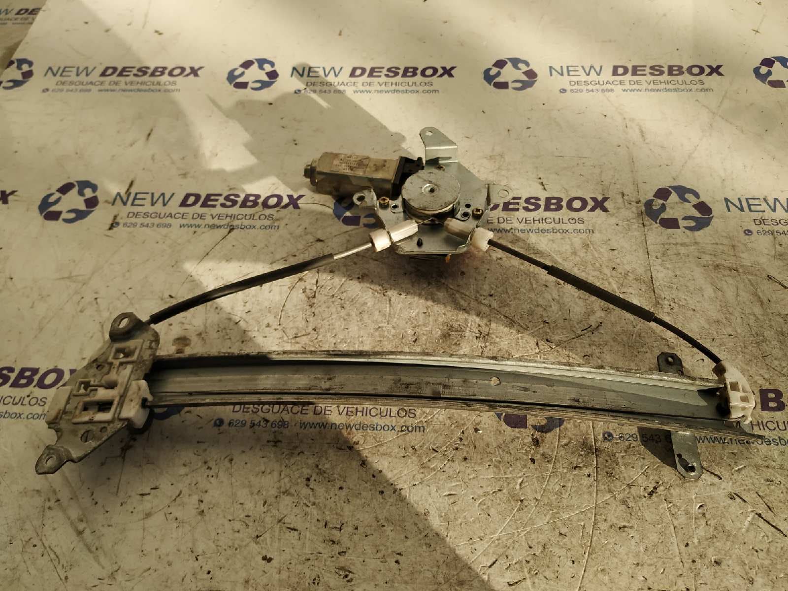 Recambio de ELEVALUNAS DELANTERO DERECHO para NISSAN ALMERA (N15) 2.0 Diesel CD20 referencia OEM IAM 807300M007   - BLANCO 2