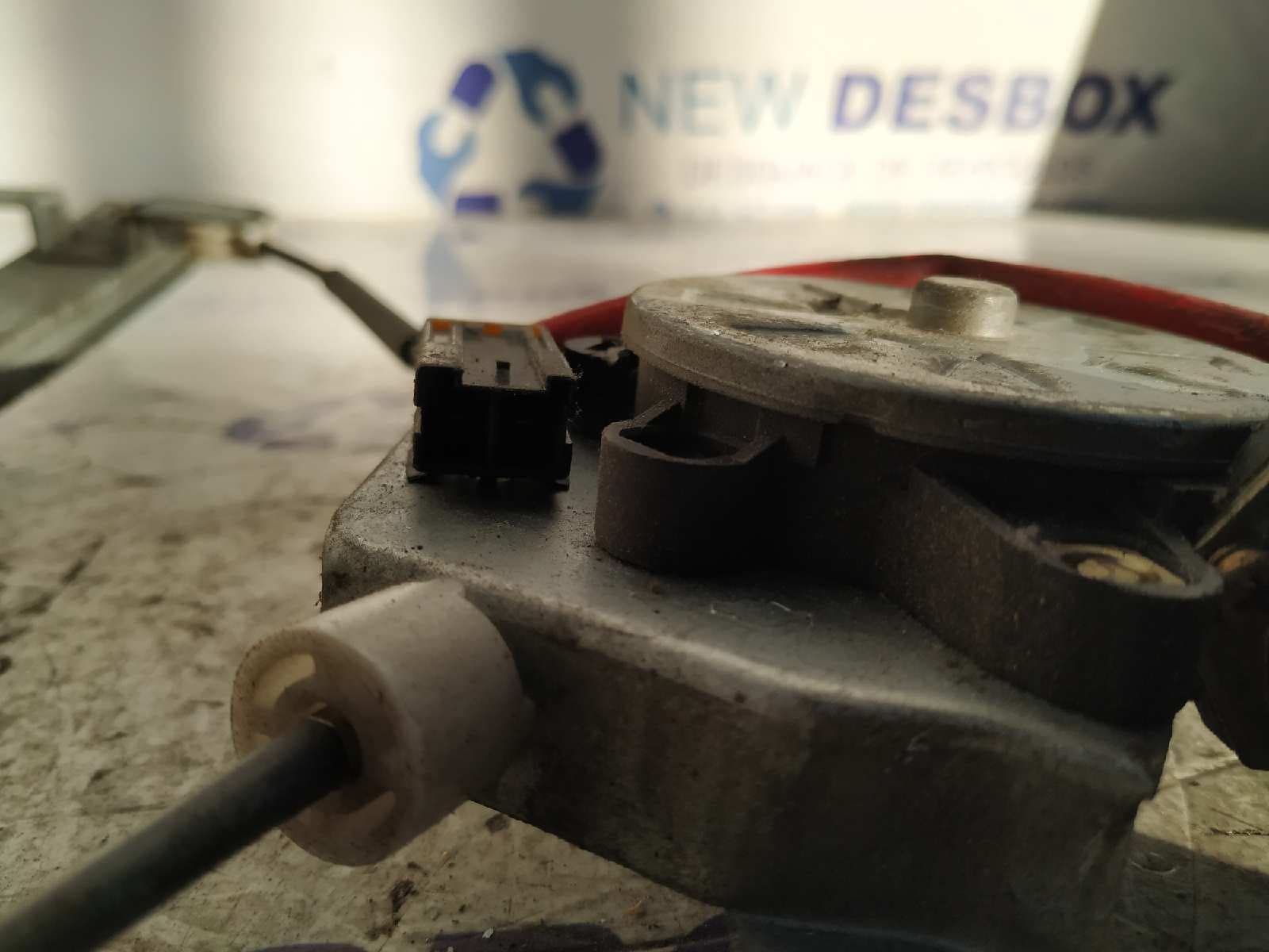 Recambio de ELEVALUNAS DELANTERO DERECHO para NISSAN ALMERA (N15) 2.0 Diesel CD20 referencia OEM IAM 807300M007   - BLANCO 3