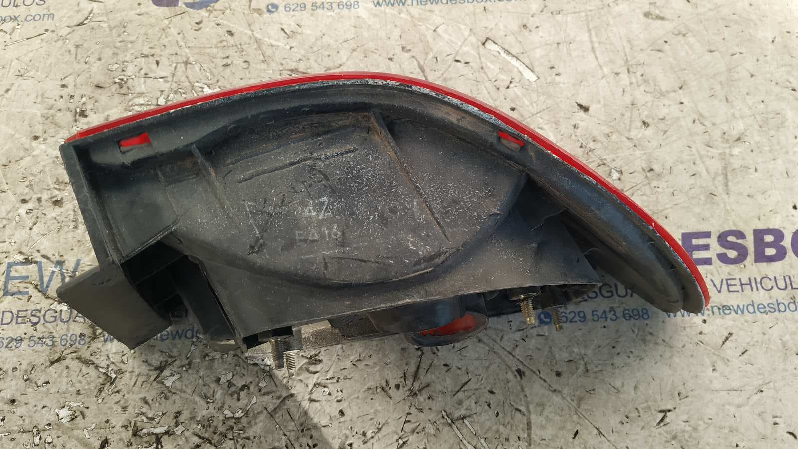 Recambio de PILOTO TRASERO IZQUIERDO para HONDA CIVIC BERLINA (EG/EH) referencia OEM IAM 0431128L 2