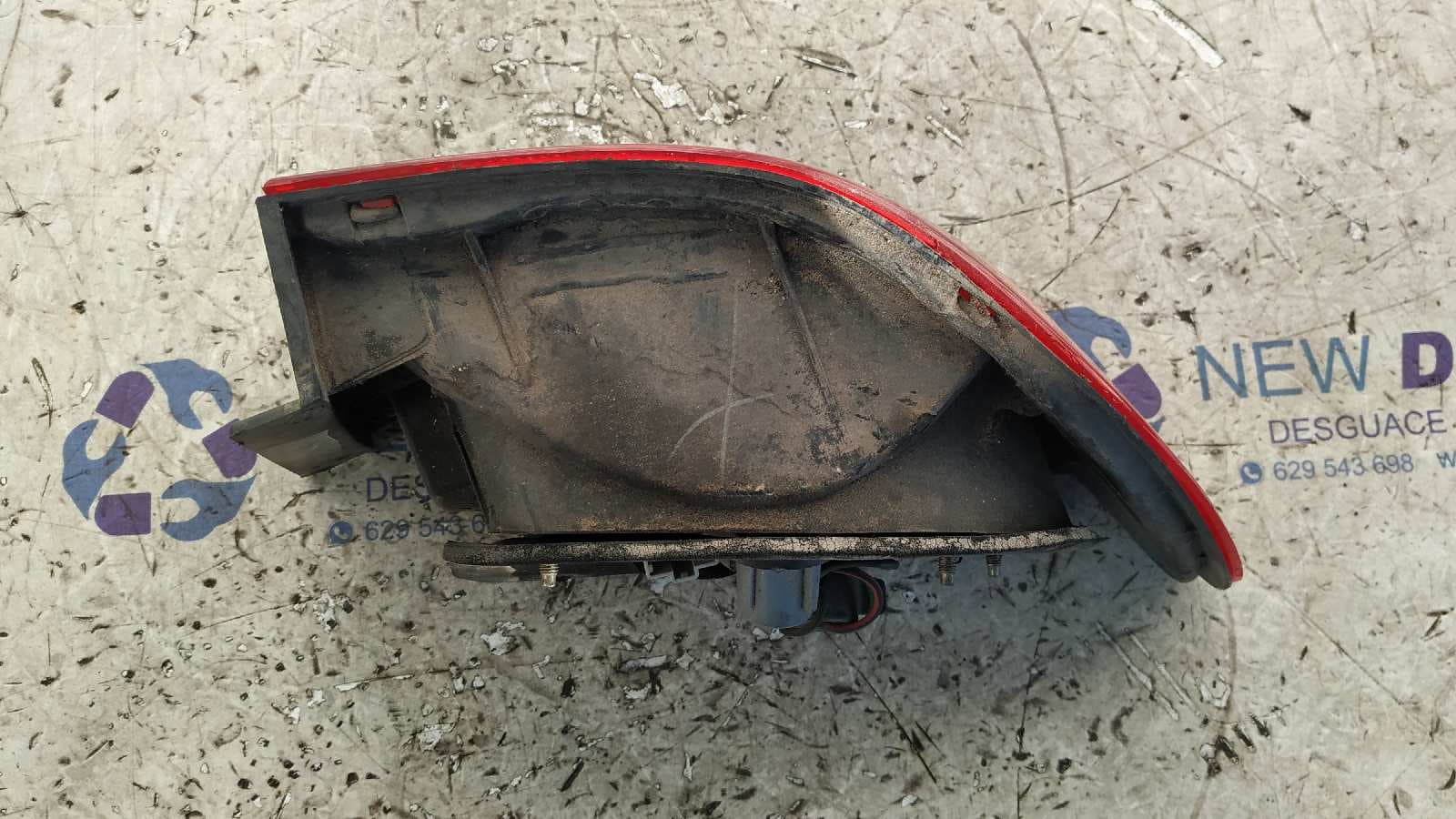 Recambio de PILOTO TRASERO IZQUIERDO para HONDA CIVIC BERLINA (EG/EH) referencia OEM IAM 0431128L 2