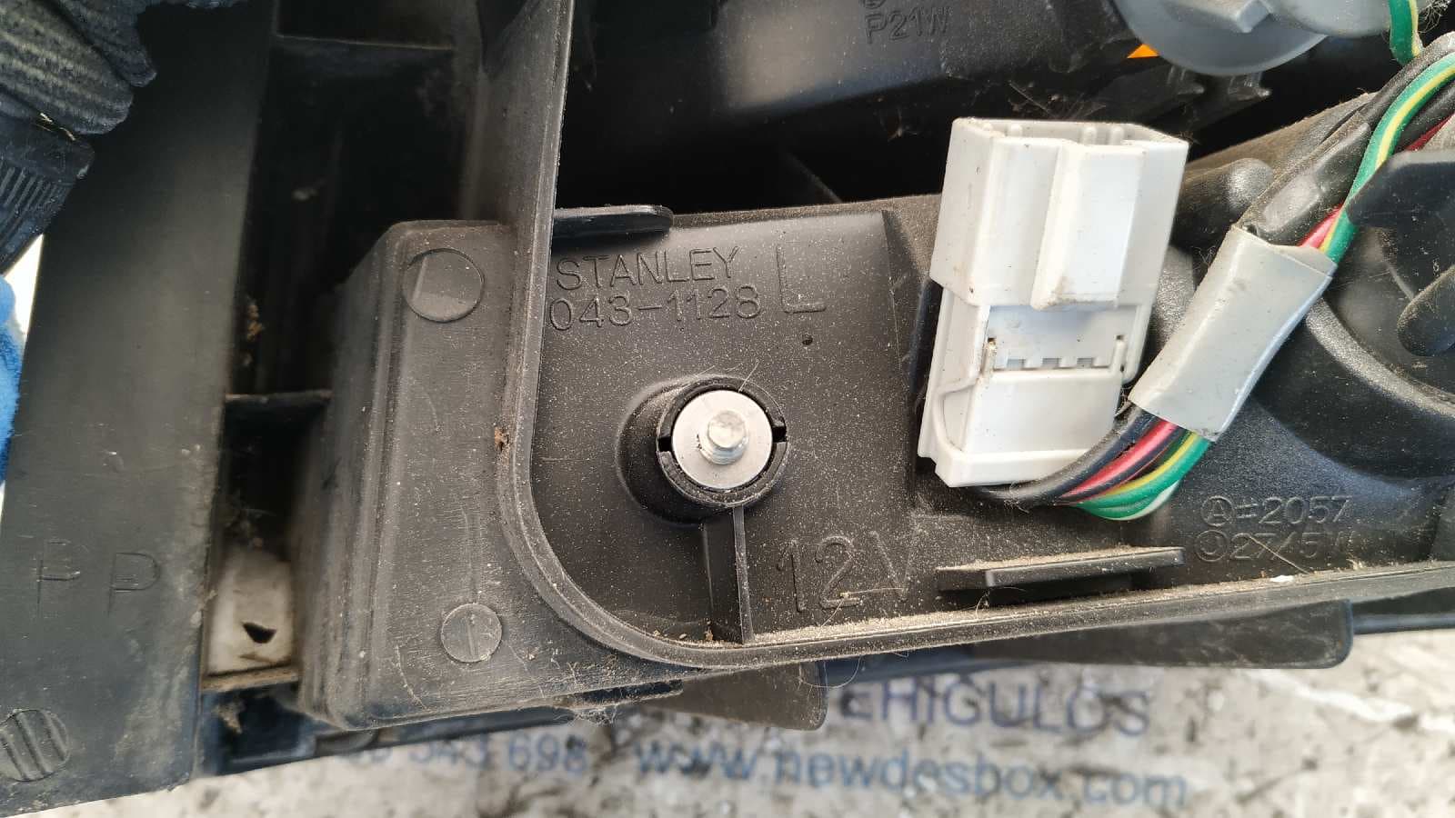 Recambio de PILOTO TRASERO IZQUIERDO para HONDA CIVIC BERLINA (EG/EH) referencia OEM IAM 0431128L 3