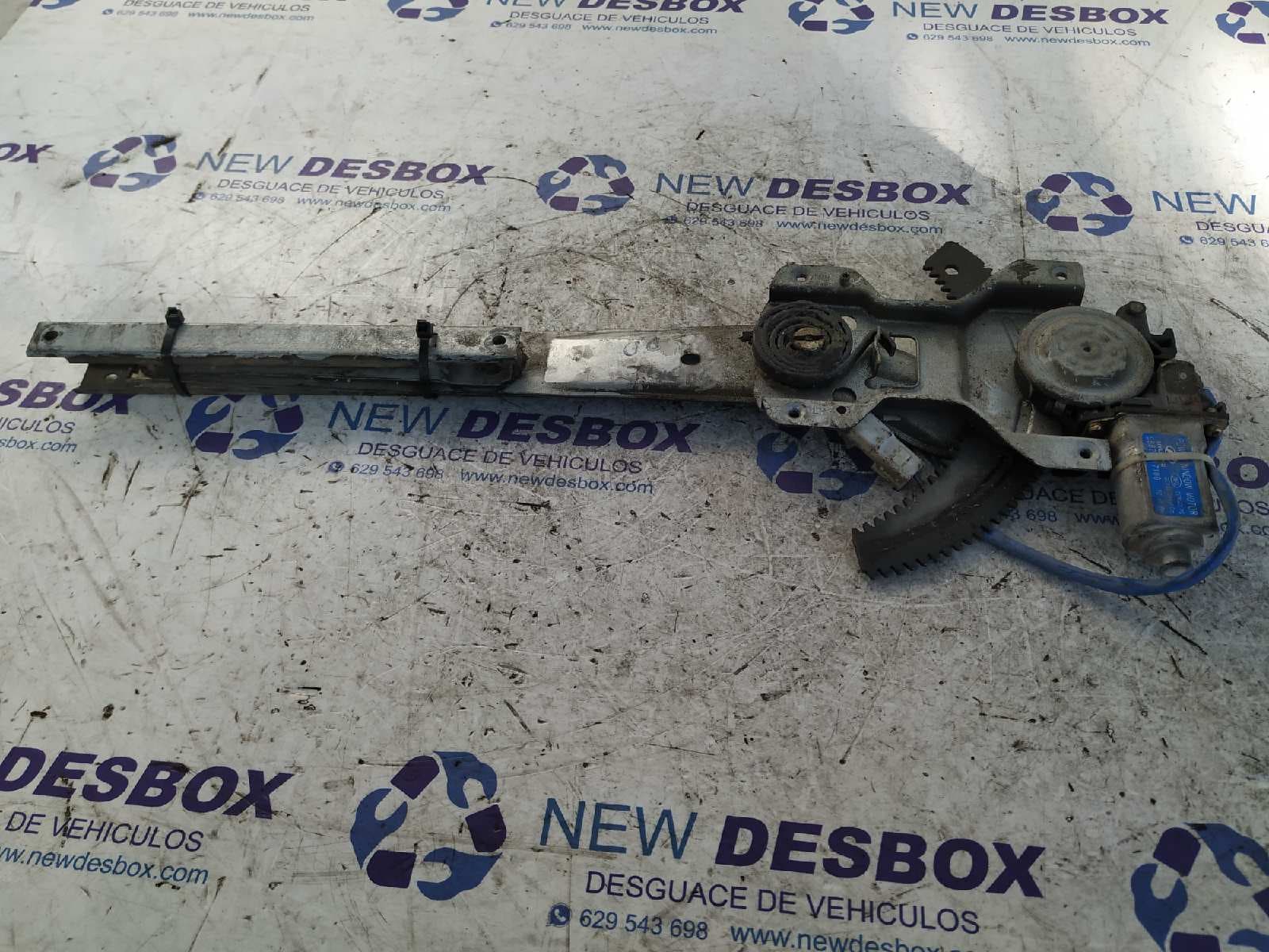 Recambio de ELEVALUNAS DELANTERO DERECHO para HYUNDAI MATRIX (FC) 1.6 GLS G4EDG referencia OEM IAM 9882017100   - AZUL
