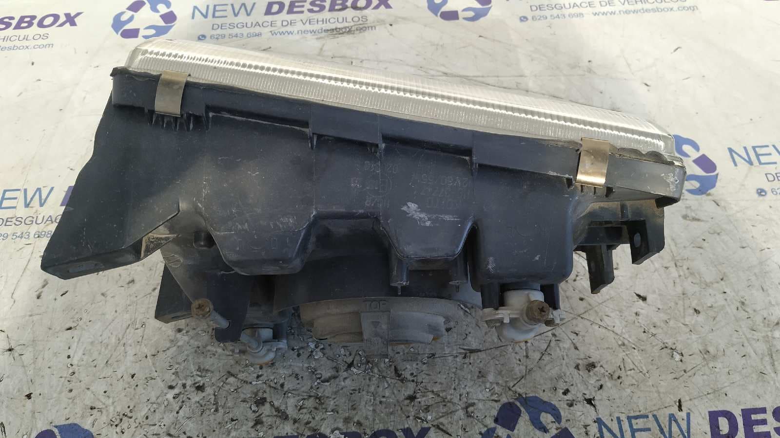 Recambio de FARO DERECHO para MITSUBISHI MONTERO (V20/V40) 2.8 Turbodiesel 4M40 referencia OEM IAM 11037746   - VERDE 4