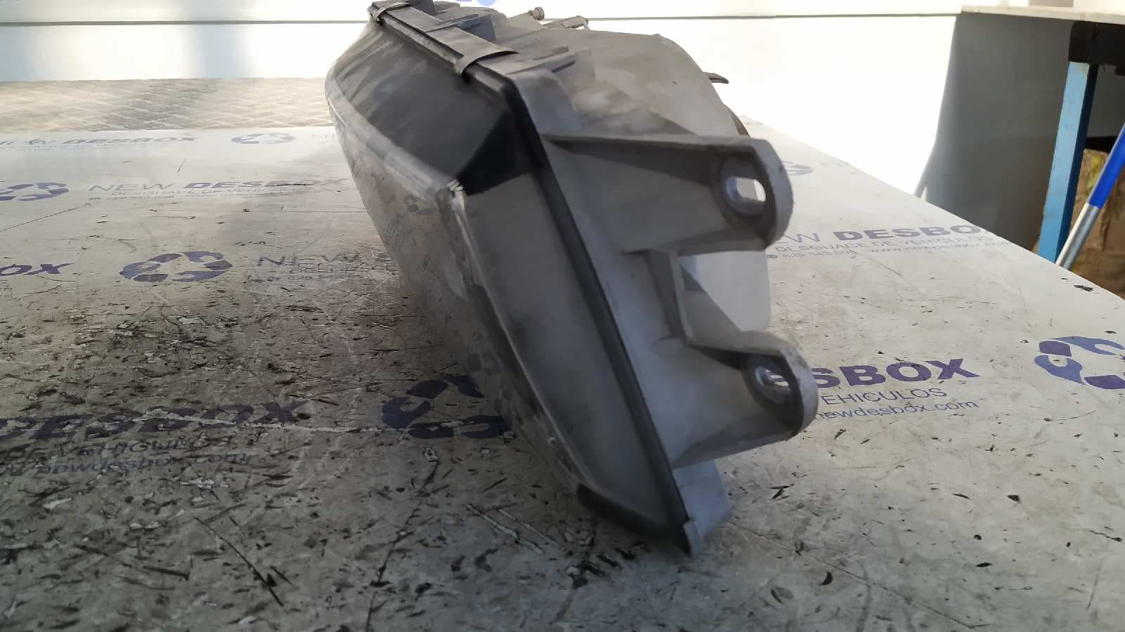 Recambio de FARO DERECHO para MITSUBISHI GALANT BERLINA (E50) referencia OEM IAM 9922679003 6