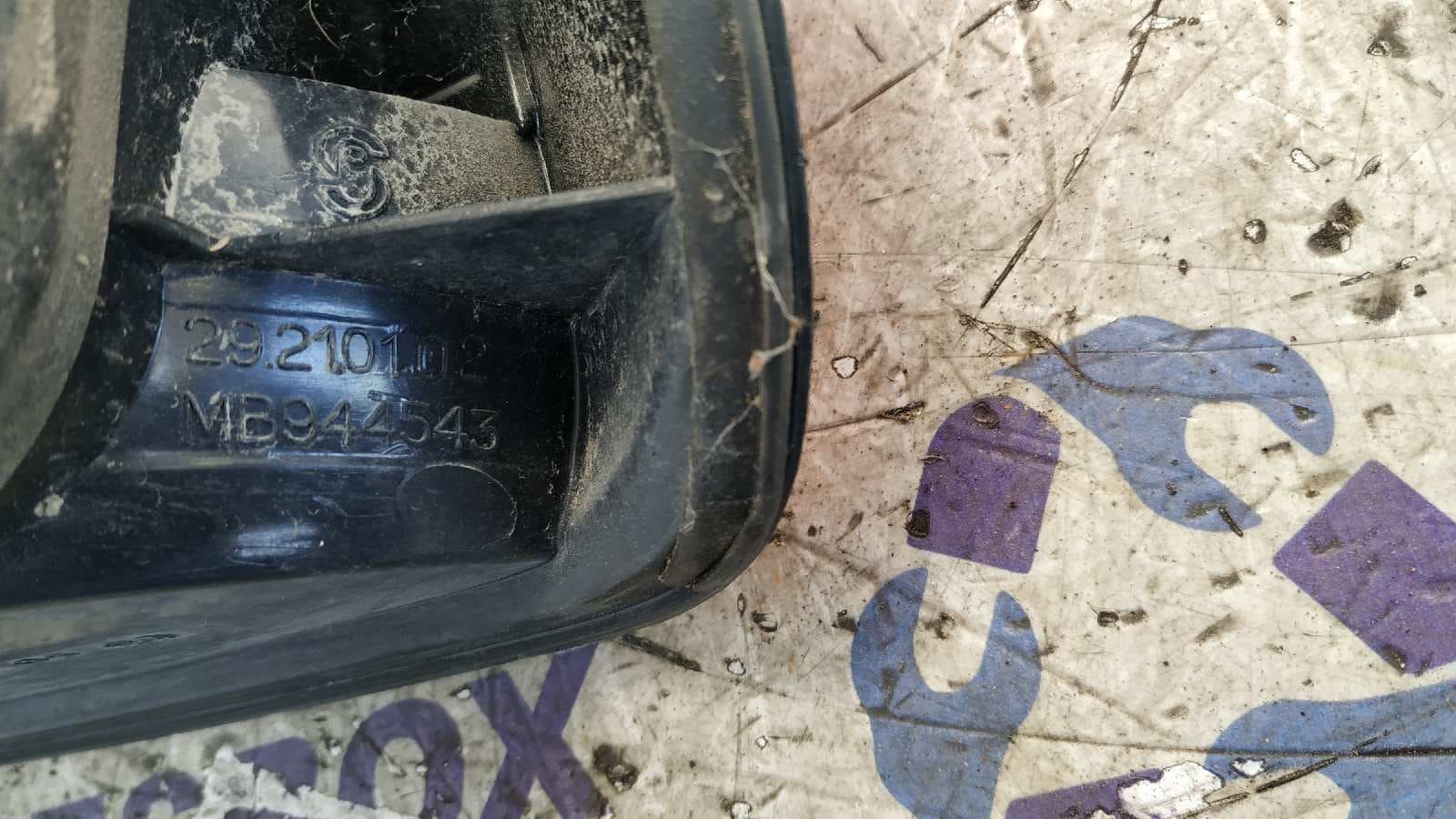 Recambio de PILOTO TRASERO IZQUIERDO para MITSUBISHI CARISMA BERLINA 4 (DA0) referencia OEM IAM 29210102 5