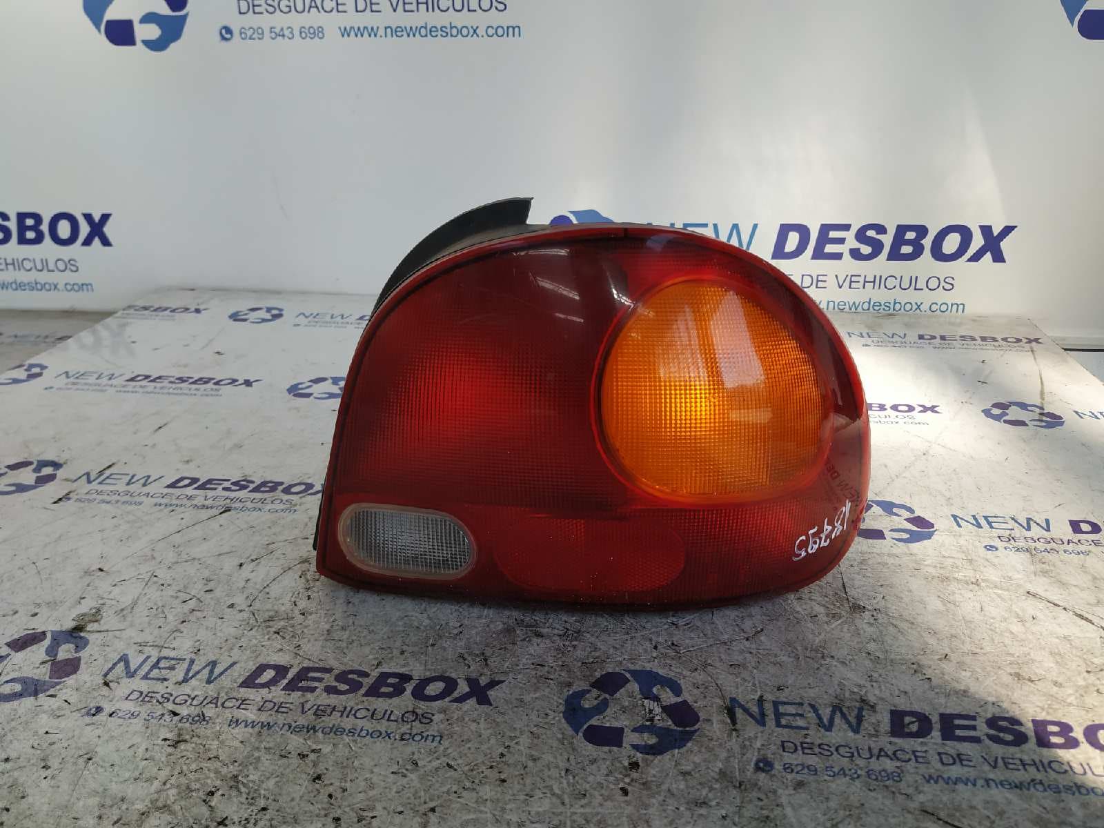 Recambio de PILOTO TRASERO DERECHO para HYUNDAI ACCENT (X3) 1.5 GS G4EK referencia OEM IAM    - GRIS
