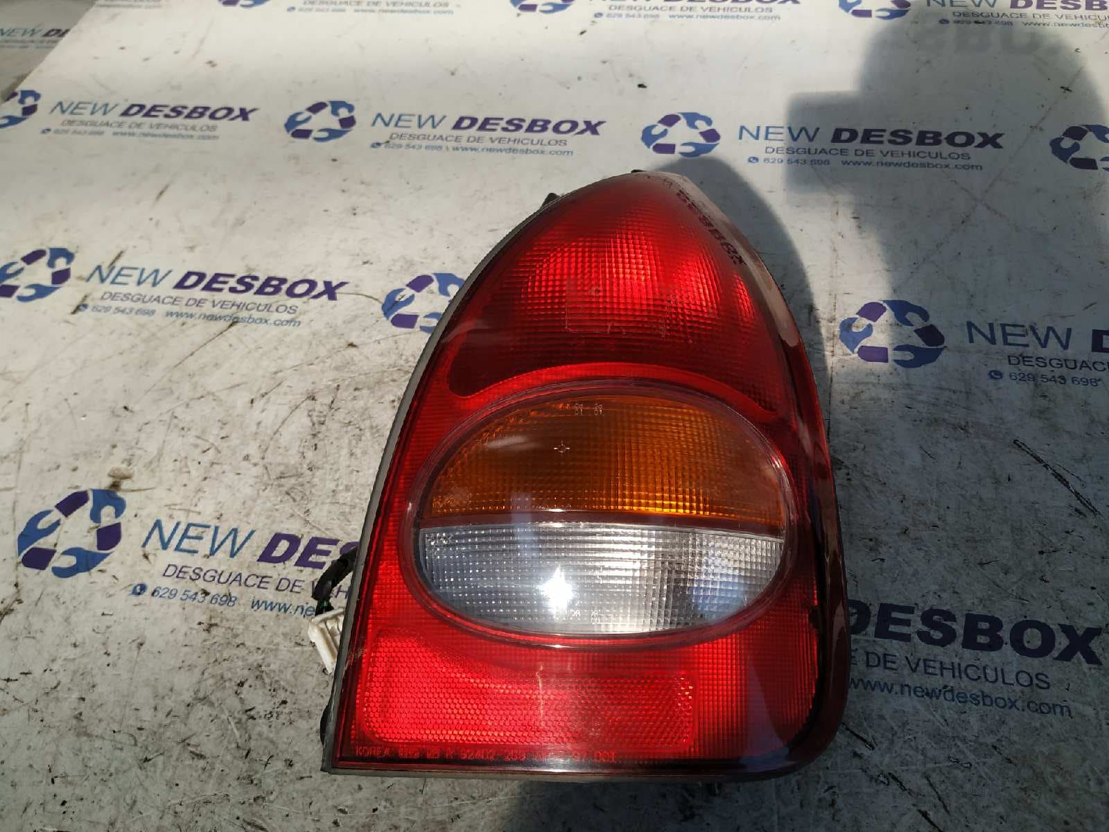 Recambio de PILOTO TRASERO DERECHO para HYUNDAI LANTRA BERLINA (RD) 1.6 CAT G4GR referencia OEM IAM 000224   - BLANCO