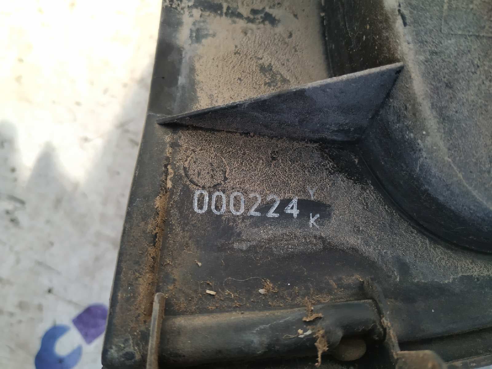 Recambio de PILOTO TRASERO DERECHO para HYUNDAI LANTRA BERLINA (RD) 1.6 CAT G4GR referencia OEM IAM 000224   - BLANCO 2