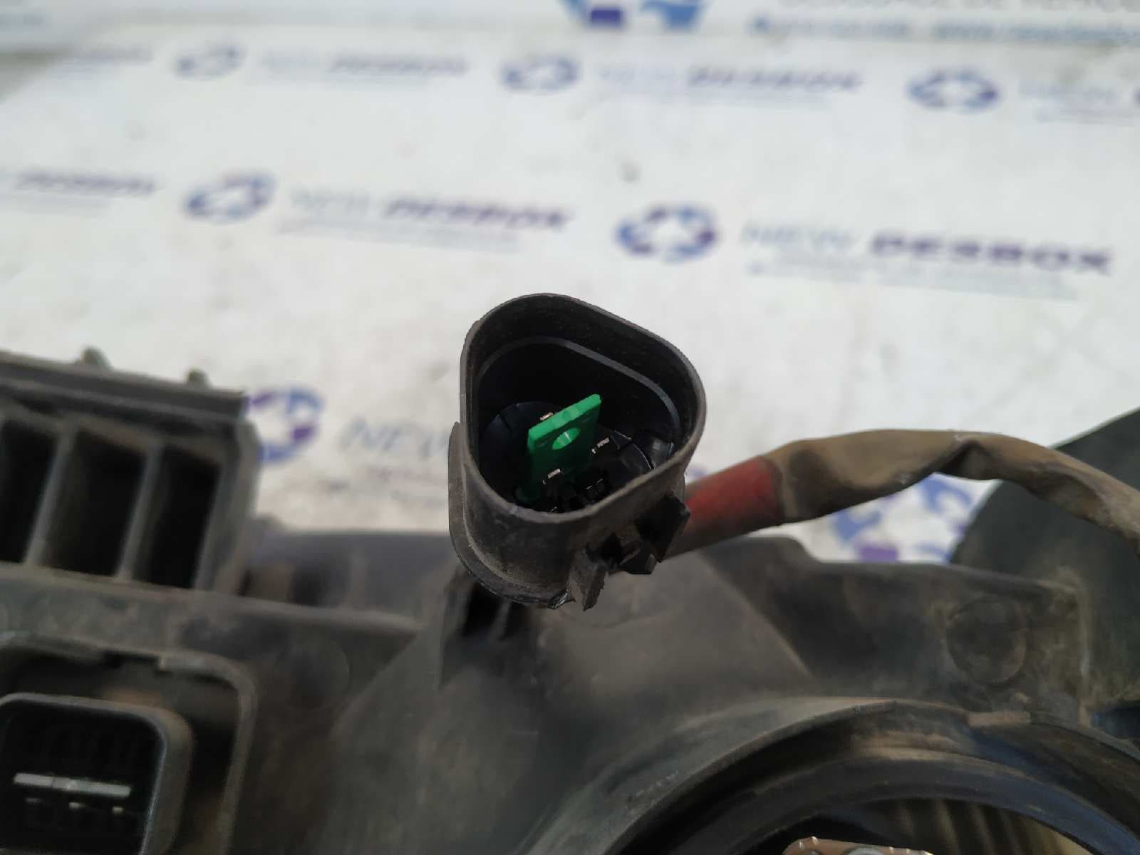 Recambio de FARO IZQUIERDO para HYUNDAI H1 2.5 CRDi CAT D4CB referencia OEM IAM    - BLANCO 3