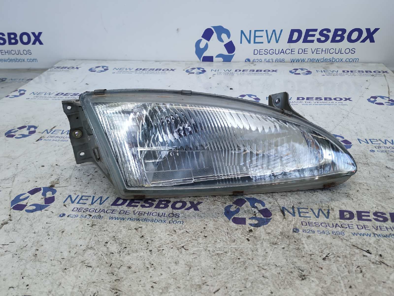 Recambio de FARO DERECHO para HYUNDAI LANTRA BERLINA (RD) 1.6 GL G4GR referencia OEM IAM 210128   - AZUL