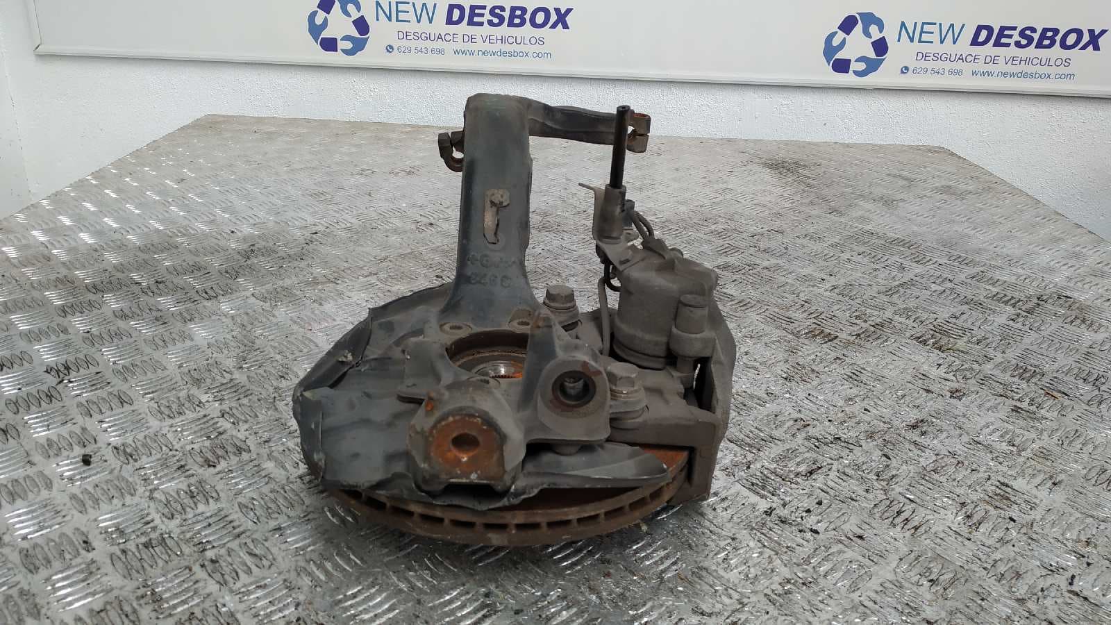 Recambio de MANGUETA DELANTERA DERECHA para SEAT EXEO ST (3R5)(2009>) CAGA referencia OEM IAM 3R0407258   - NEGRO 3