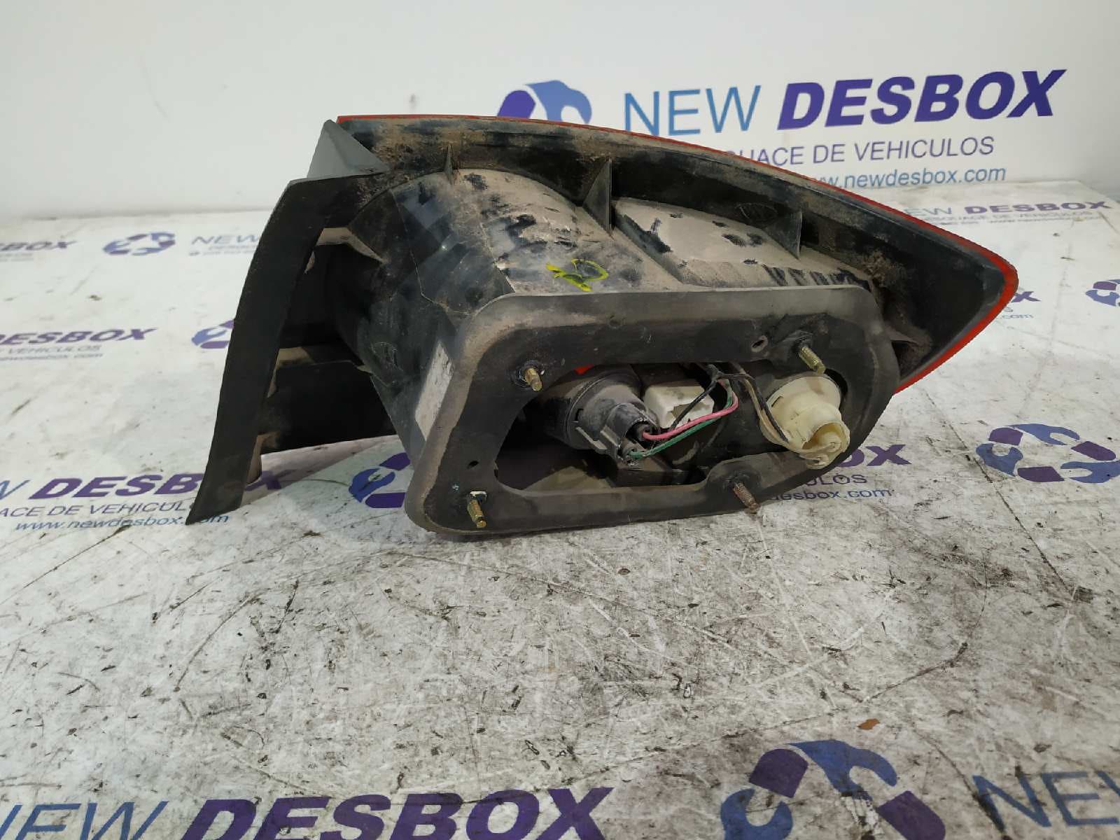 Recambio de PILOTO TRASERO IZQUIERDO para HYUNDAI ELANTRA (XD) 1.6 Comfort (4-ptas.) G4EDG referencia OEM IAM    - AZUL 3
