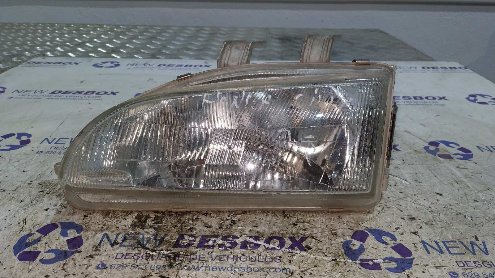 Recambio de FARO IZQUIERDO para HONDA CIVIC BERLINA (EG/EH) referencia OEM IAM SN90728800B