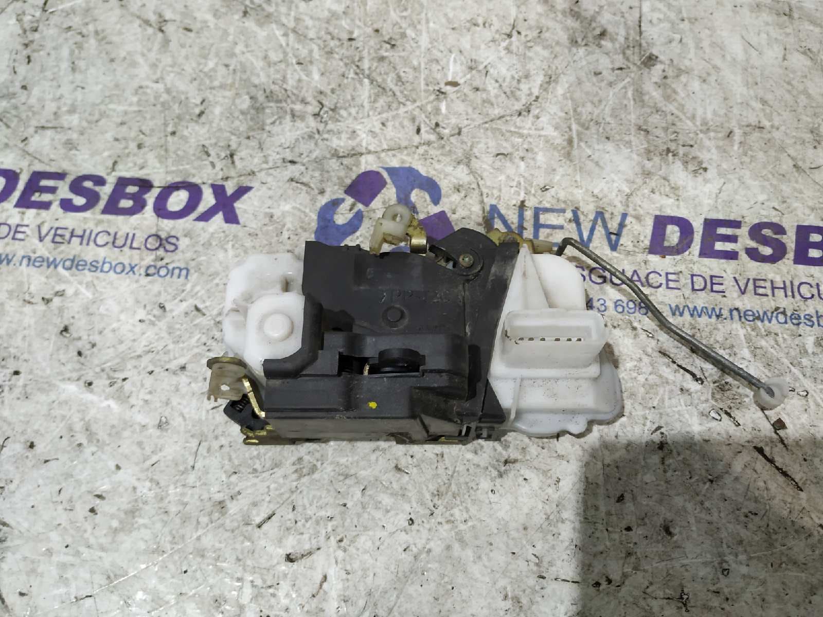 Recambio de CERRADURA PUERTA DELANTERA DERECHA para CITROEN C5 BERLINA 4HXDW12TED4FAP referencia OEM IAM    - DORADO