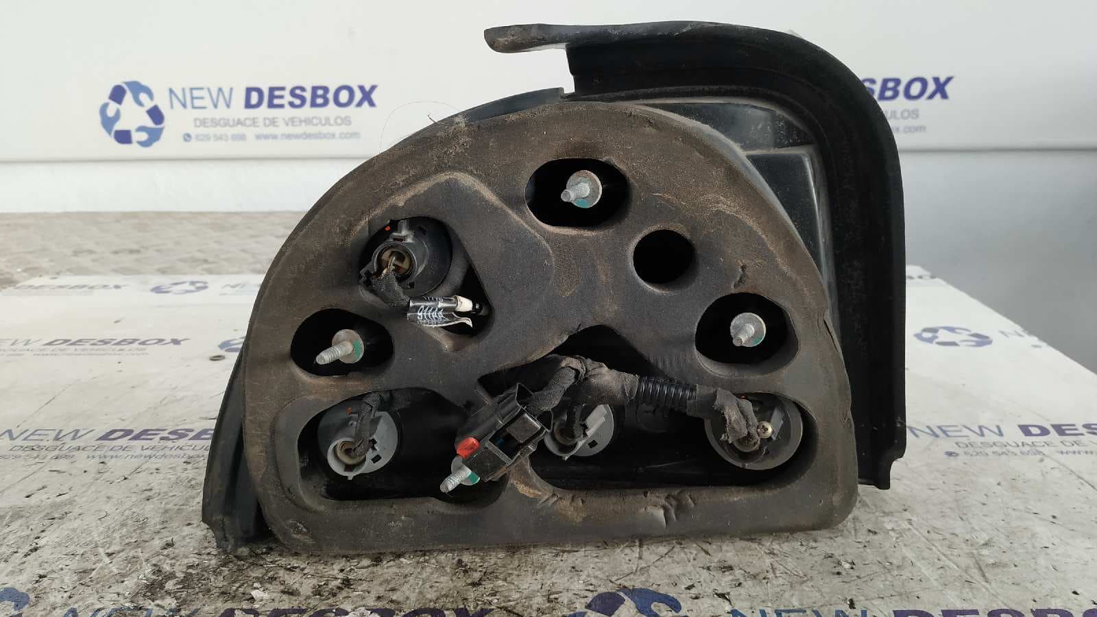 Recambio de PILOTO TRASERO DERECHO para CHRYSLER NEON (PL) referencia OEM IAM  379201A 4