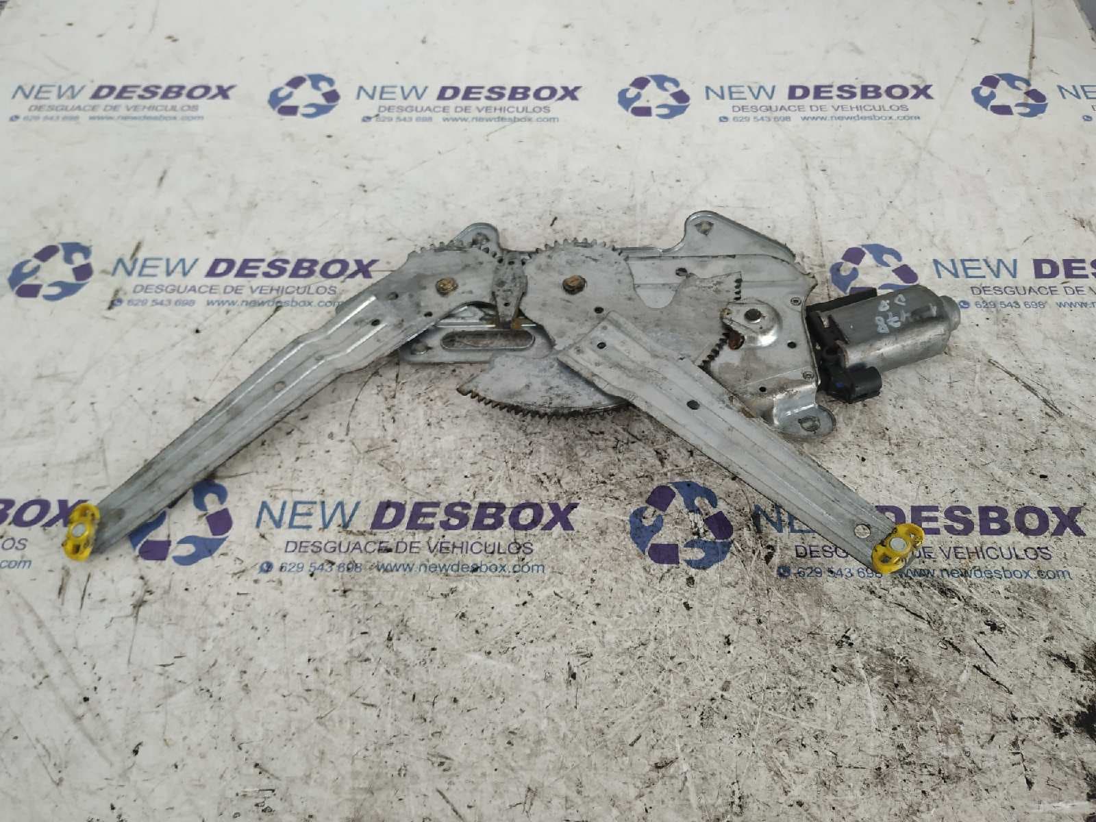 Recambio de ELEVALUNAS DELANTERO DERECHO para RENAULT SAFRANE (B54) 2.0 16V N7Q referencia OEM IAM 400152A   - VERDE 4