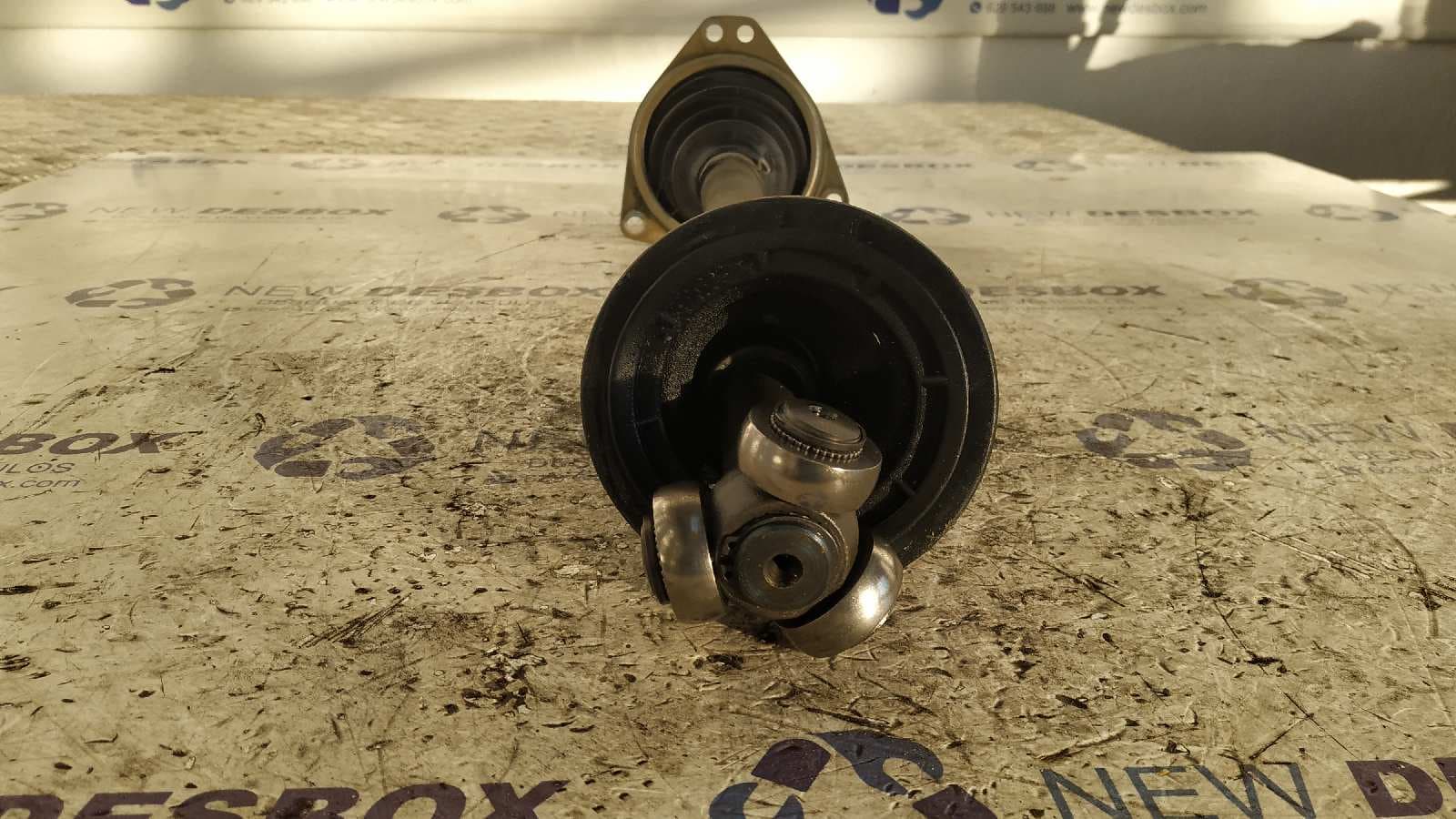 Recambio de TRANSMISION DELANTERA IZQUIERDA para OPEL MOVANO (2004 =>) Furgón corto  L1H1 2.8t G9T referencia OEM IAM    - BLANCO 4