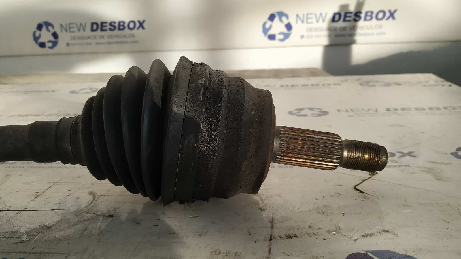 Recambio de TRANSMISION DELANTERA DERECHA para OPEL MOVANO (2004 =>) Furgón corto  L1H1 2.8t G9T referencia OEM IAM    - BLANCO 4