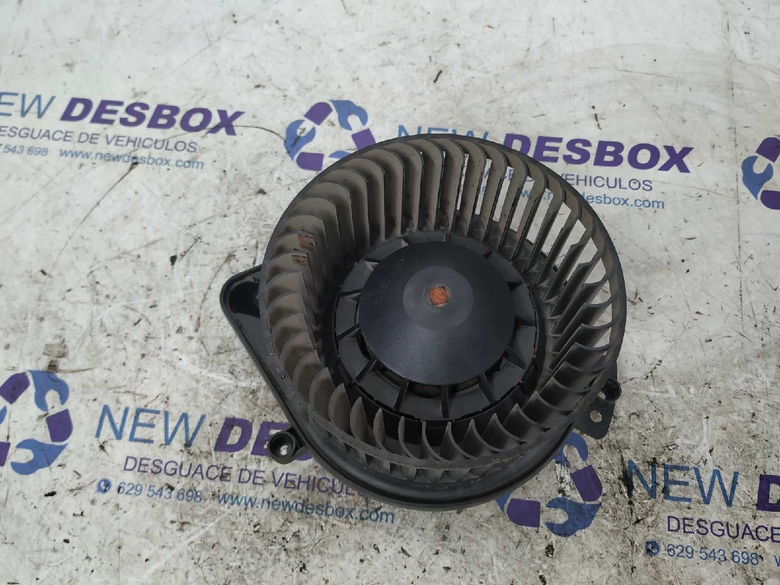 Recambio de VENTILADOR CALEFACCION para SEAT EXEO ST (3R5)(2009>) 2.0 TDI CAGA referencia OEM IAM 8E1820021E   - NEGRO