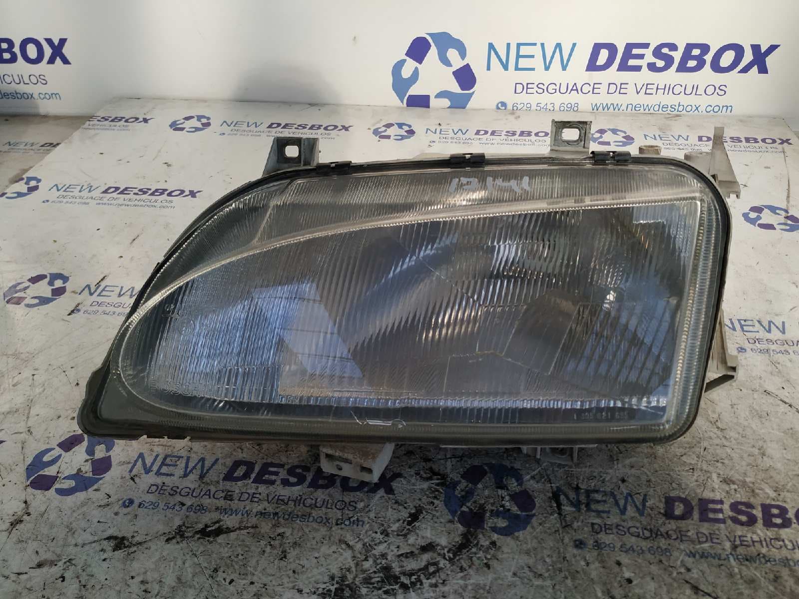 Recambio de FARO IZQUIERDO para FORD GALAXY (VX) CLX AVG        referencia OEM IAM 0301048311   - BLANCO