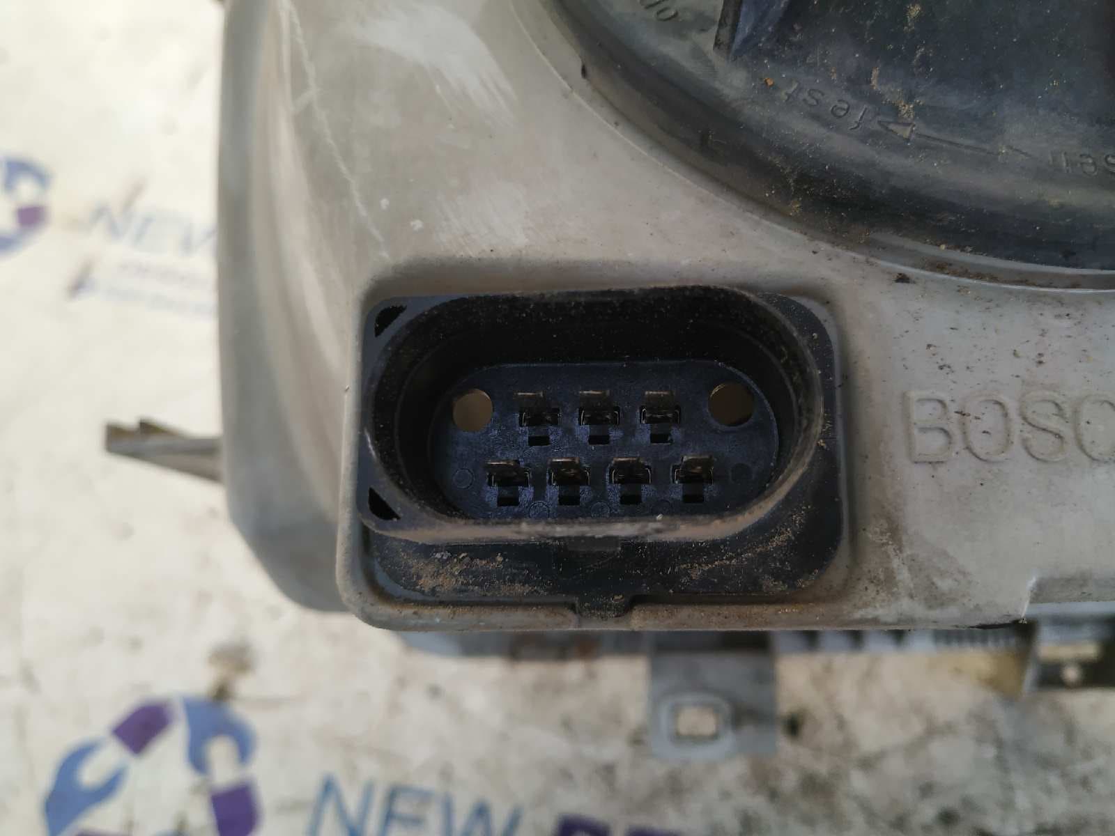 Recambio de FARO IZQUIERDO para FORD GALAXY (VX) CLX AVG        referencia OEM IAM 0301048311   - BLANCO 2