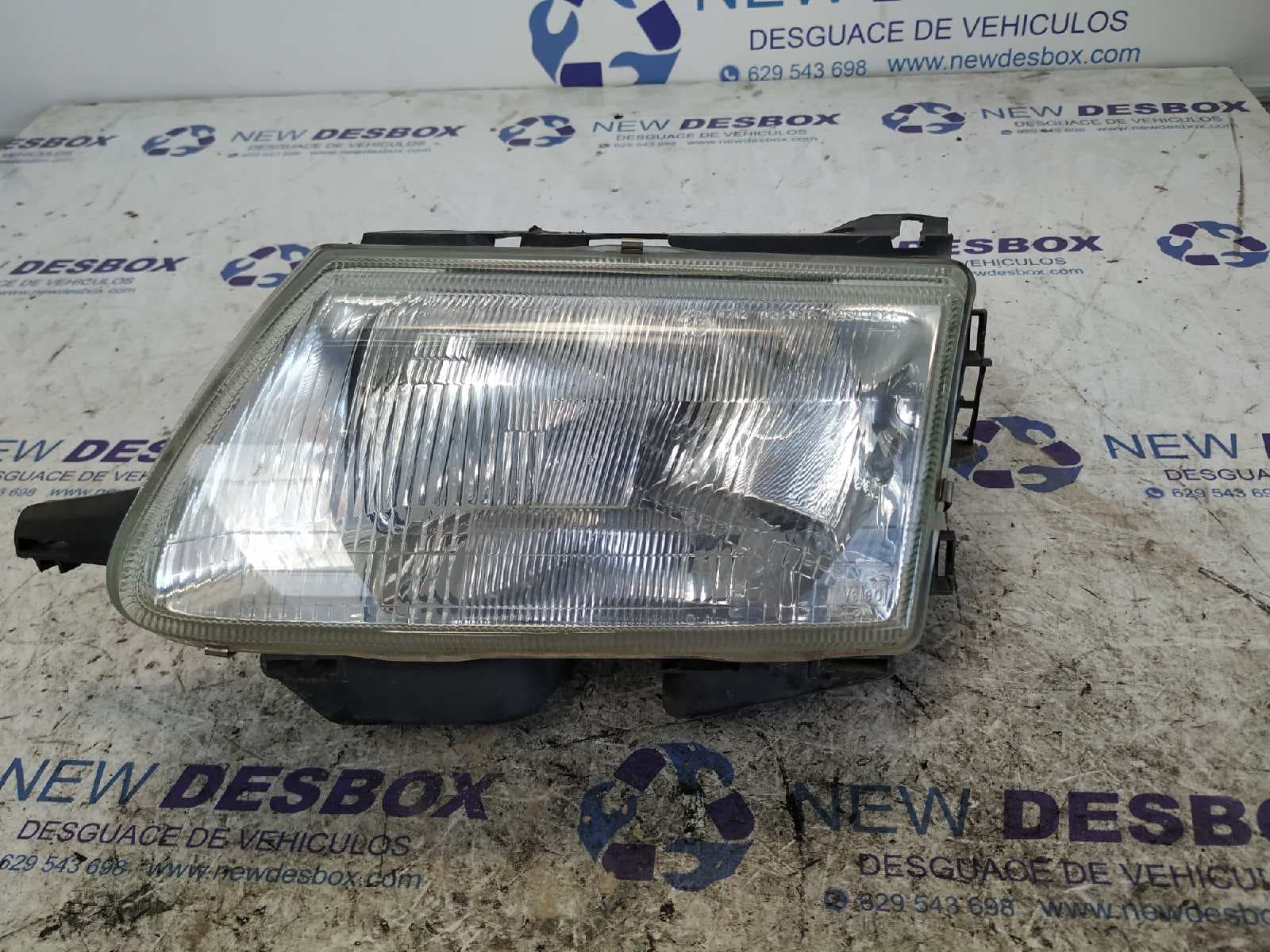 Recambio de FARO IZQUIERDO para CITROEN SAXO 1.1 Image HDZTU1M referencia OEM IAM - VERDE