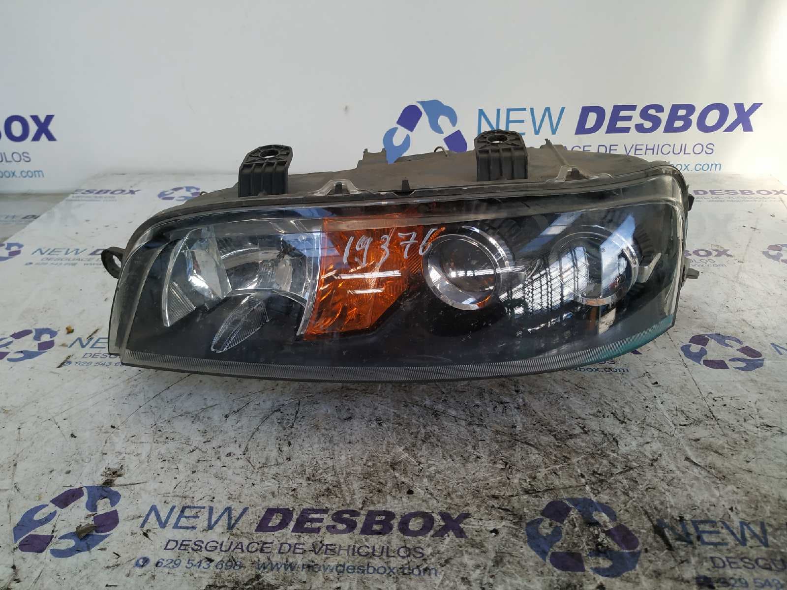 Recambio de FARO IZQUIERDO para FIAT PUNTO BERLINA (188) 1.2 CAT 188A4000 referencia OEM IAM 89101051   - AZUL