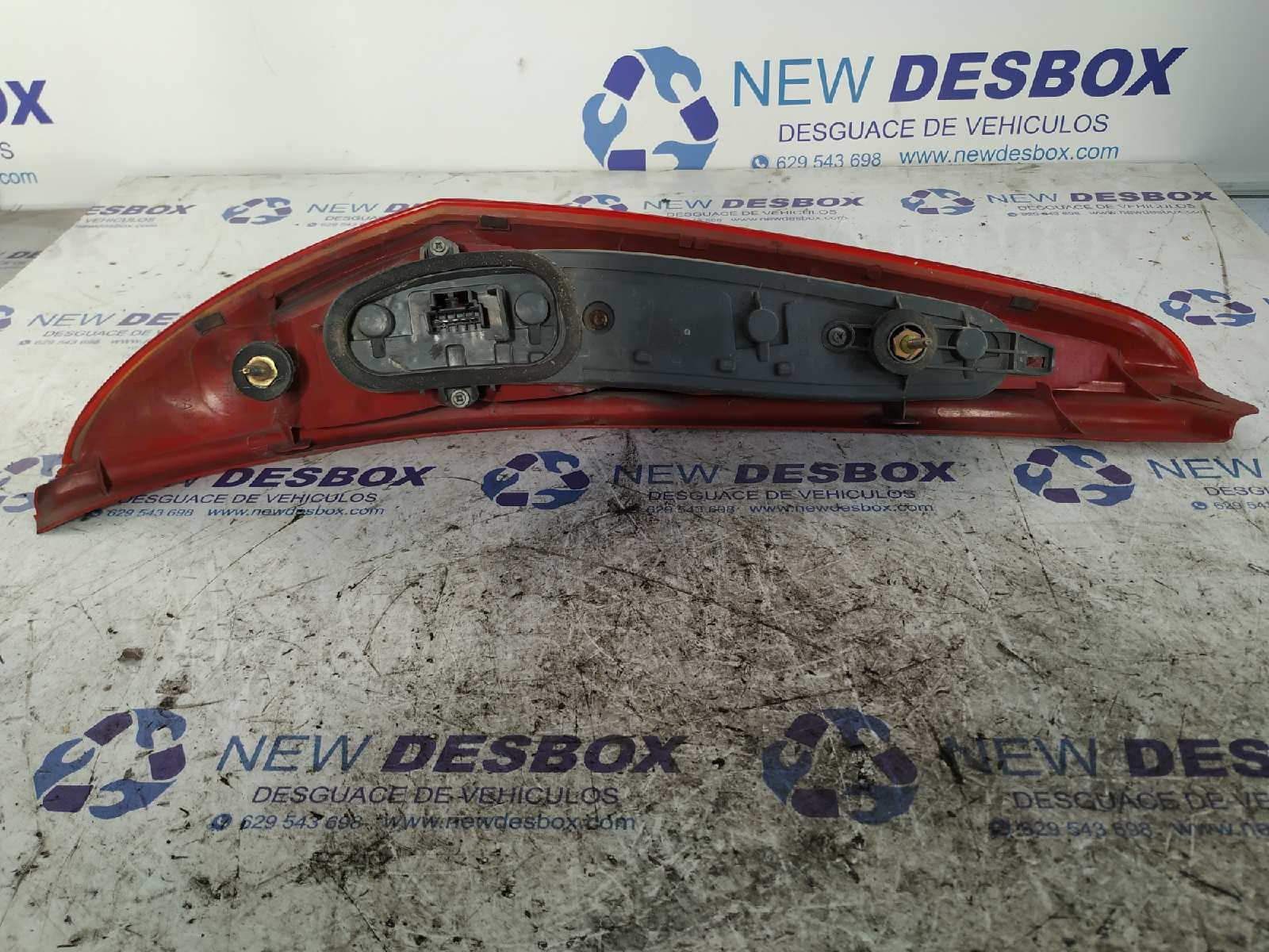 Recambio de PILOTO TRASERO DERECHO para FIAT GRANDE PUNTO (199) * 188A3000 referencia OEM IAM 286202   - BLANCO 3