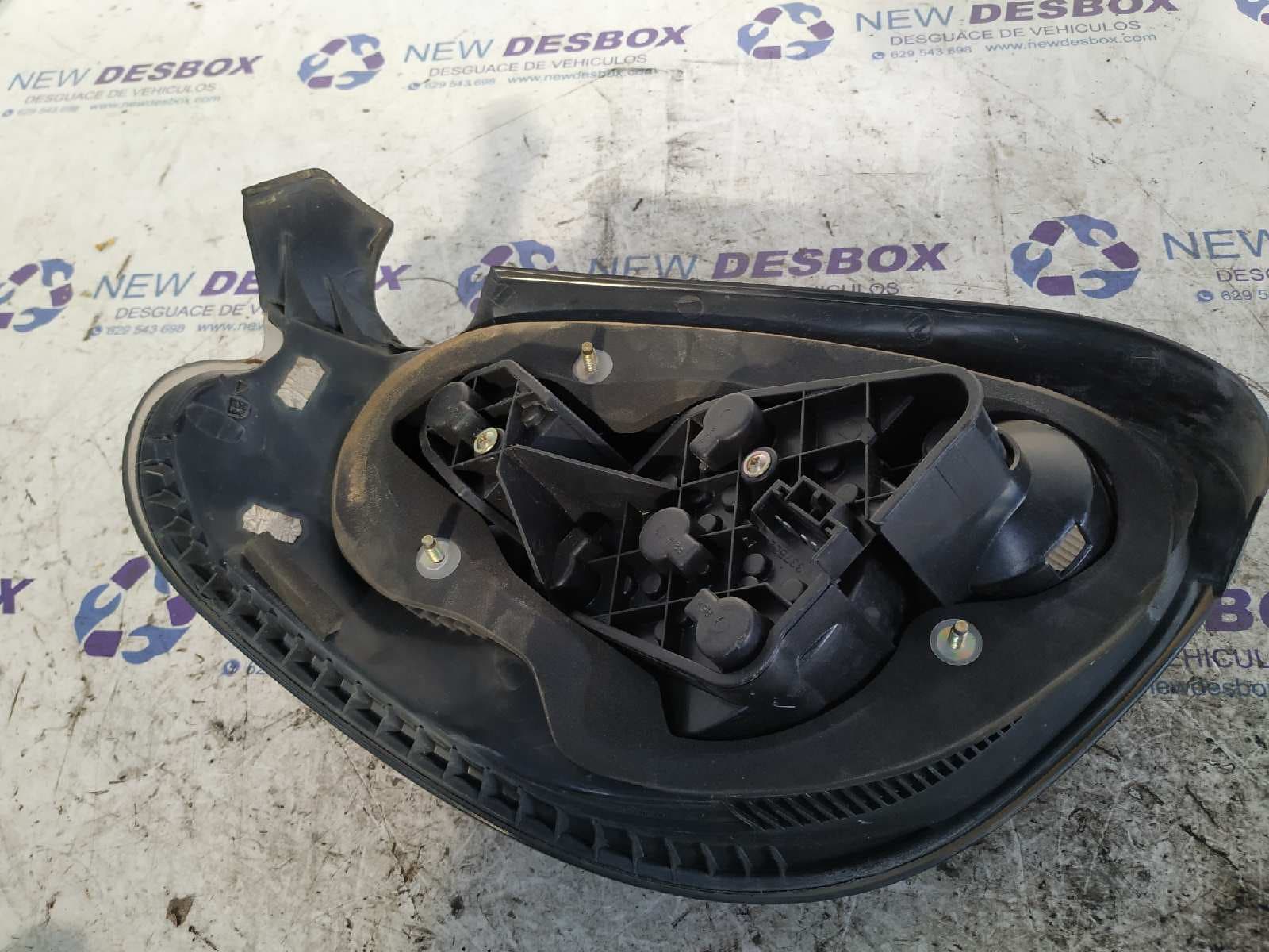 Recambio de PILOTO TRASERO DERECHO para FIAT BRAVO (182) JTD 100 Sport 182B9000 referencia OEM IAM 337502   - BLANCO 3