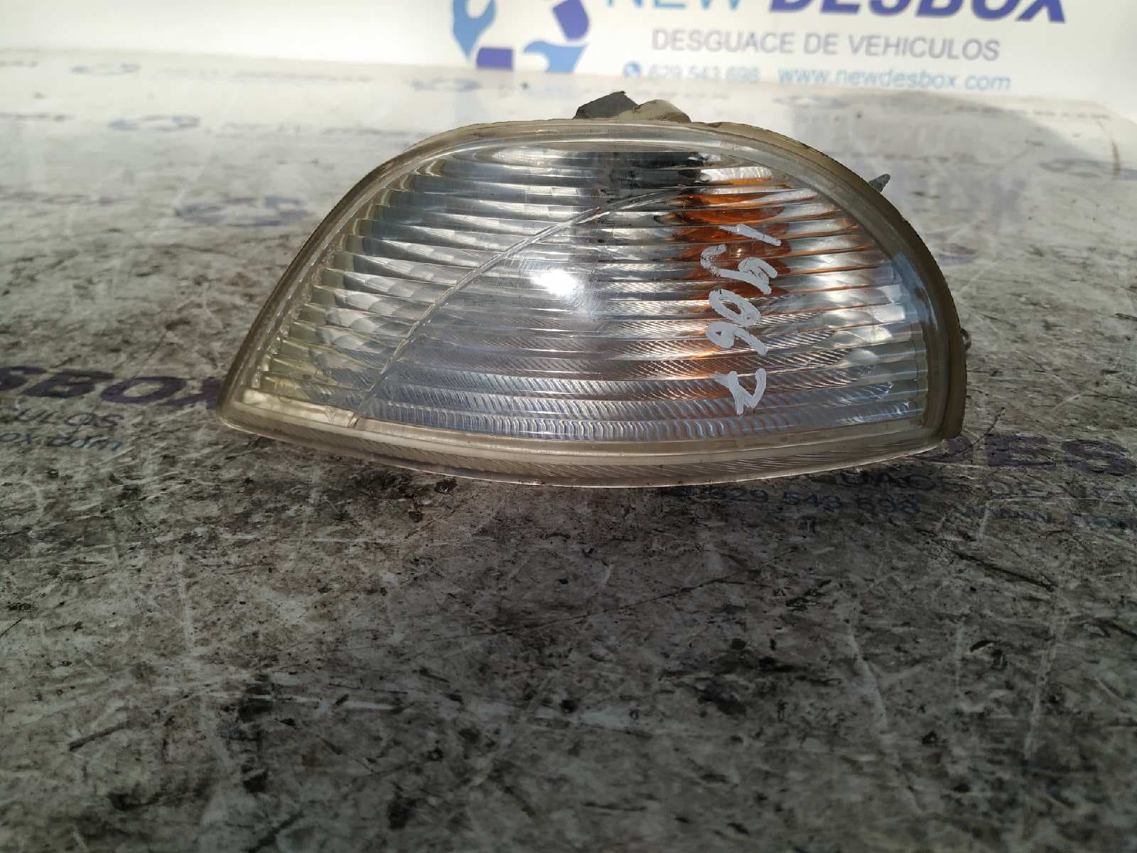 Recambio de PILOTO DELANTERO DERECHO para FIAT SEICENTO (187) 1.1 187A1000 referencia OEM IAM 40900748   - BLANCO