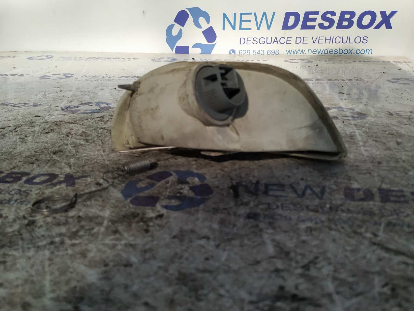 Recambio de PILOTO DELANTERO DERECHO para FIAT SEICENTO (187) 1.1 187A1000 referencia OEM IAM 40900748   - BLANCO 3