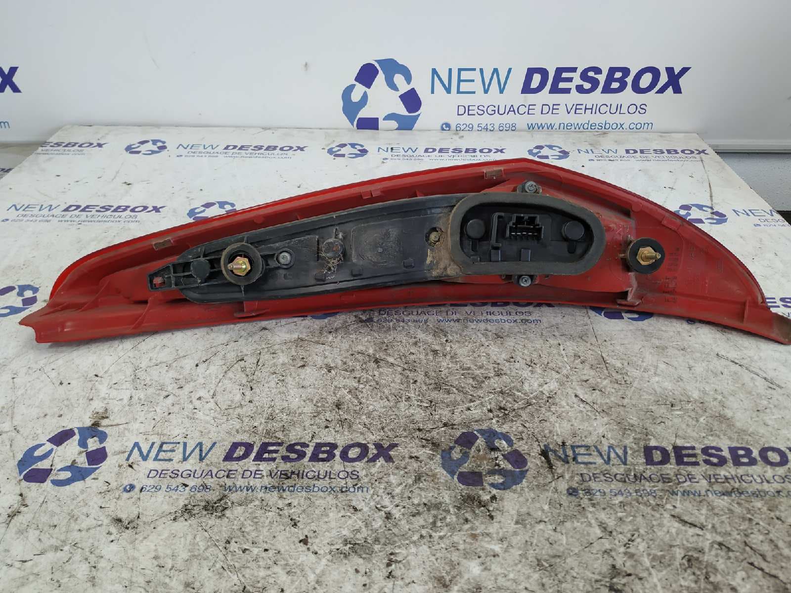 Recambio de PILOTO TRASERO IZQUIERDO para FIAT PUNTO BERLINA (188) 1.2 CAT 188A4000 referencia OEM IAM 286201   - GRIS 4