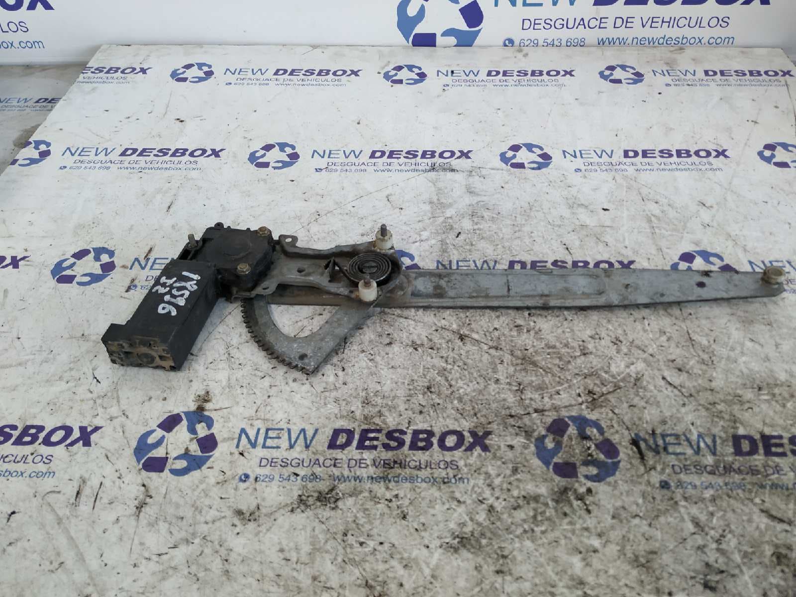 Recambio de ELEVALUNAS DELANTERO IZQUIERDO para CITROEN AX 14 TRS Classic K1F referencia OEM IAM    - NEGRO