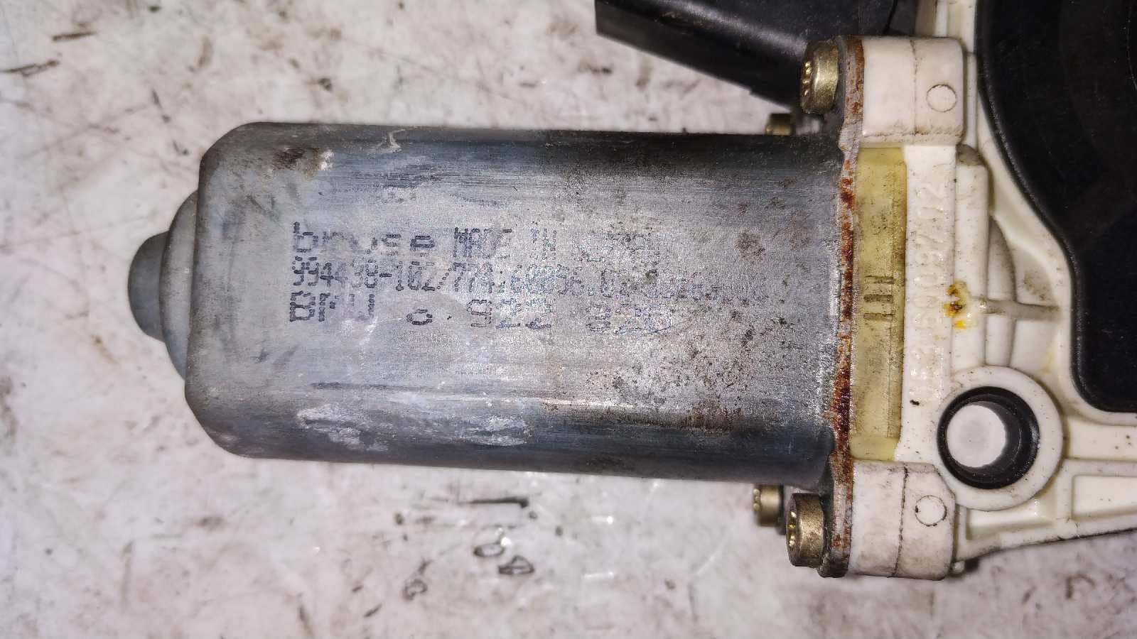 Recambio de MOTOR ELEVALUNAS TRASERO DERECHO para BMW SERIE 5 BERLINA (E60) referencia OEM IAM 6922320 3