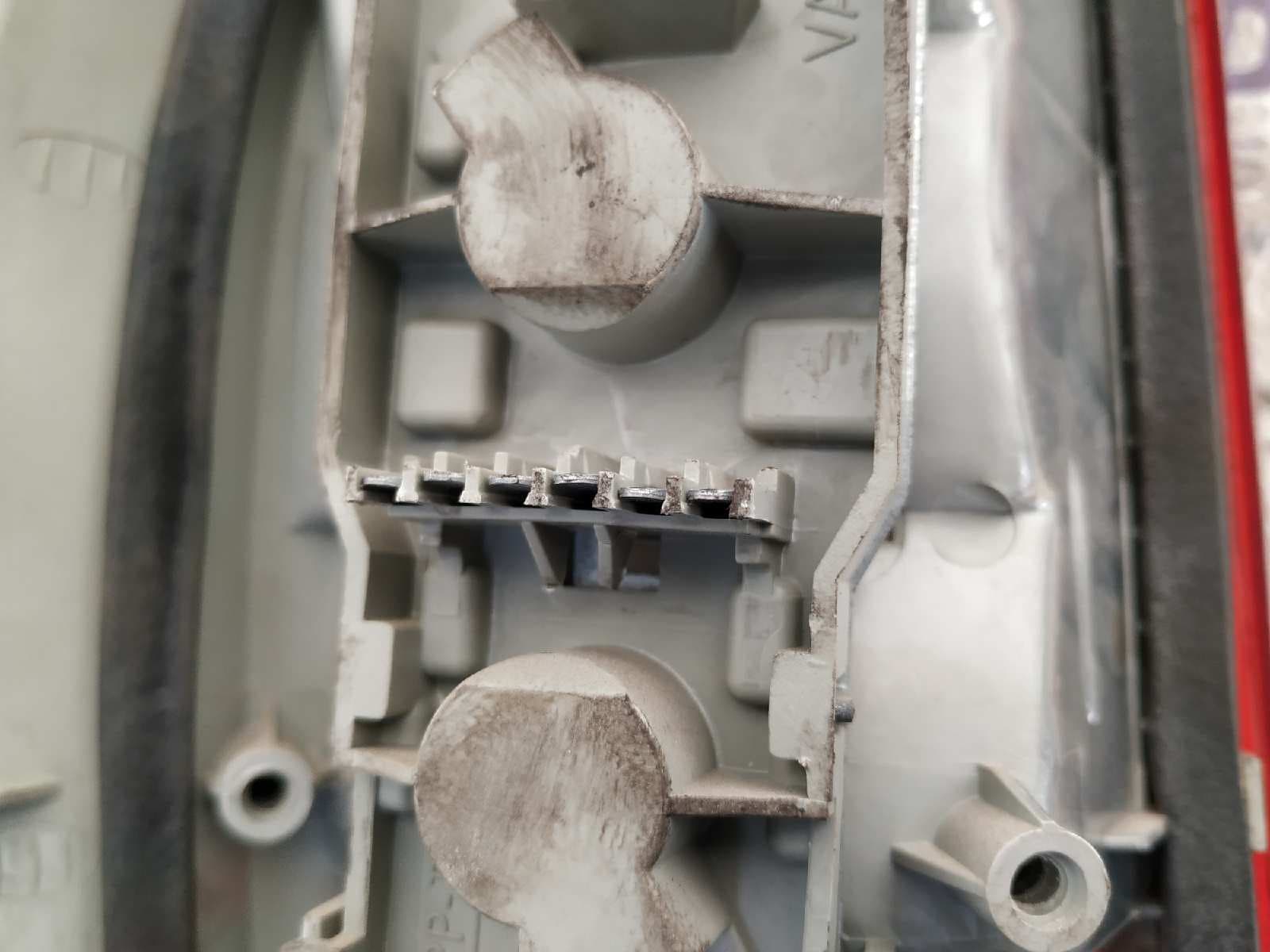 Recambio de PILOTO TRASERO DERECHO para OPEL CORSA B Fresh X14SZ referencia OEM IAM    - ROJO 2