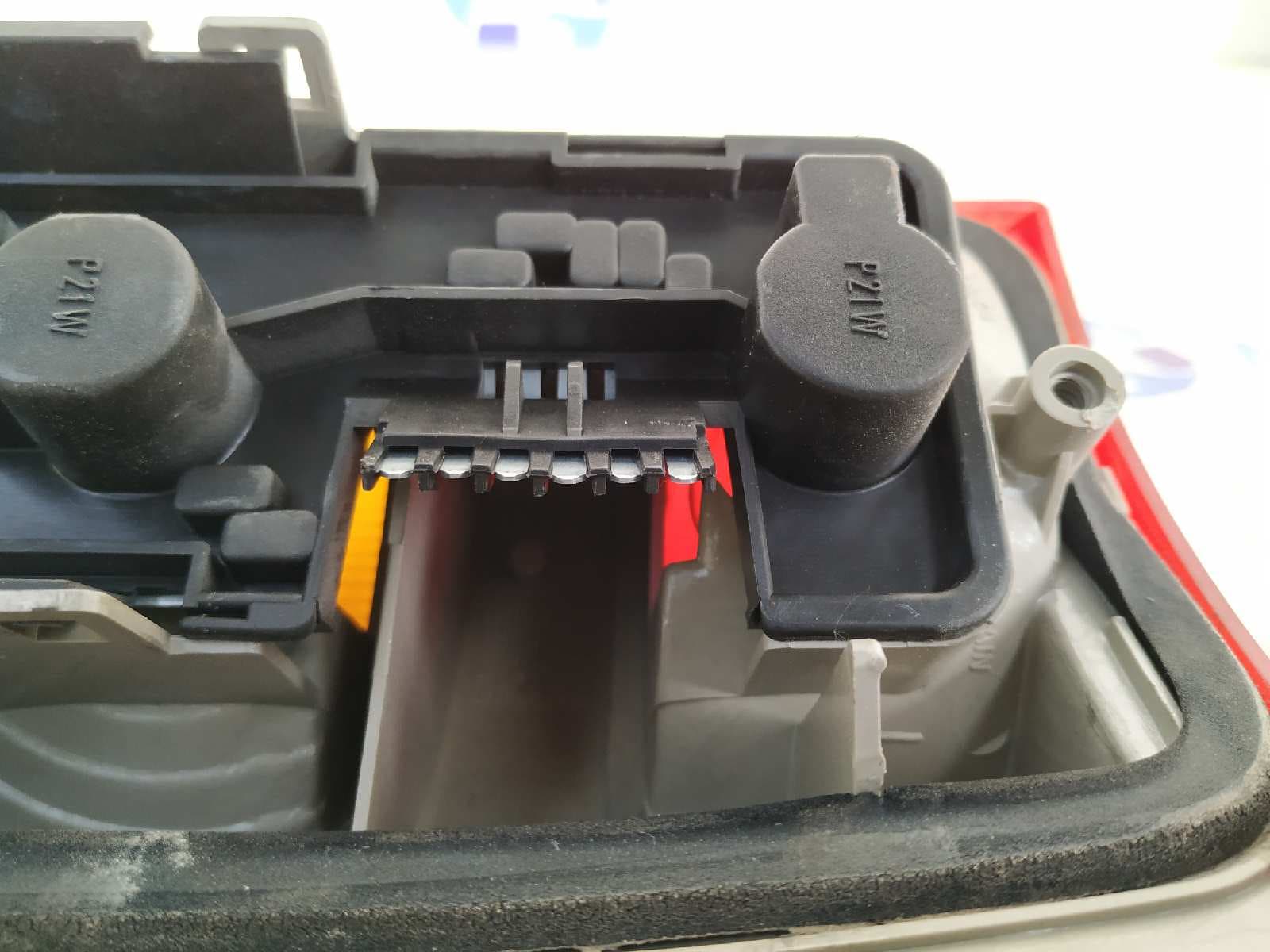 Recambio de PILOTO TRASERO IZQUIERDO para OPEL ASTRA F CARAVAN 1.6 CAT X16XEL referencia OEM IAM 45015   - BEIG 4