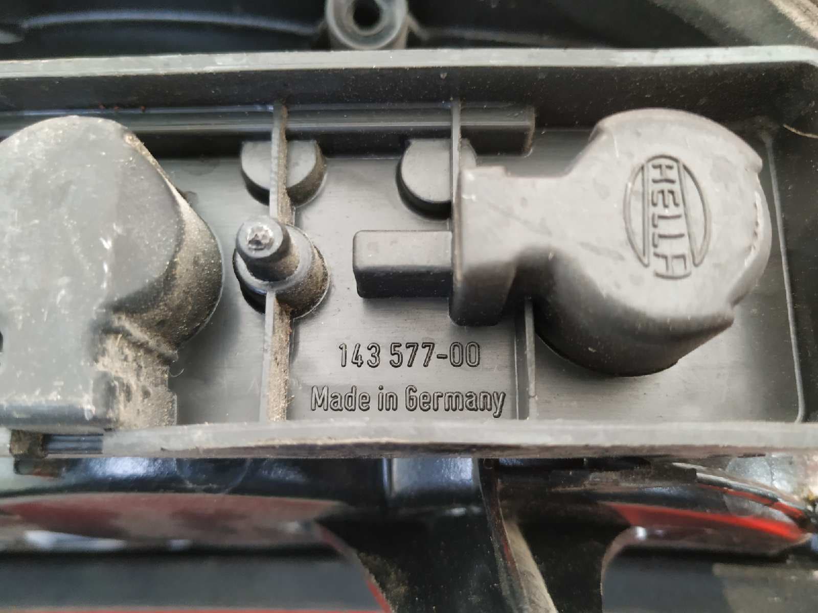 Recambio de PILOTO TRASERO DERECHO para OPEL OMEGA B Design Edition Berlina X22XE      referencia OEM IAM 14357700   - AZUL 3