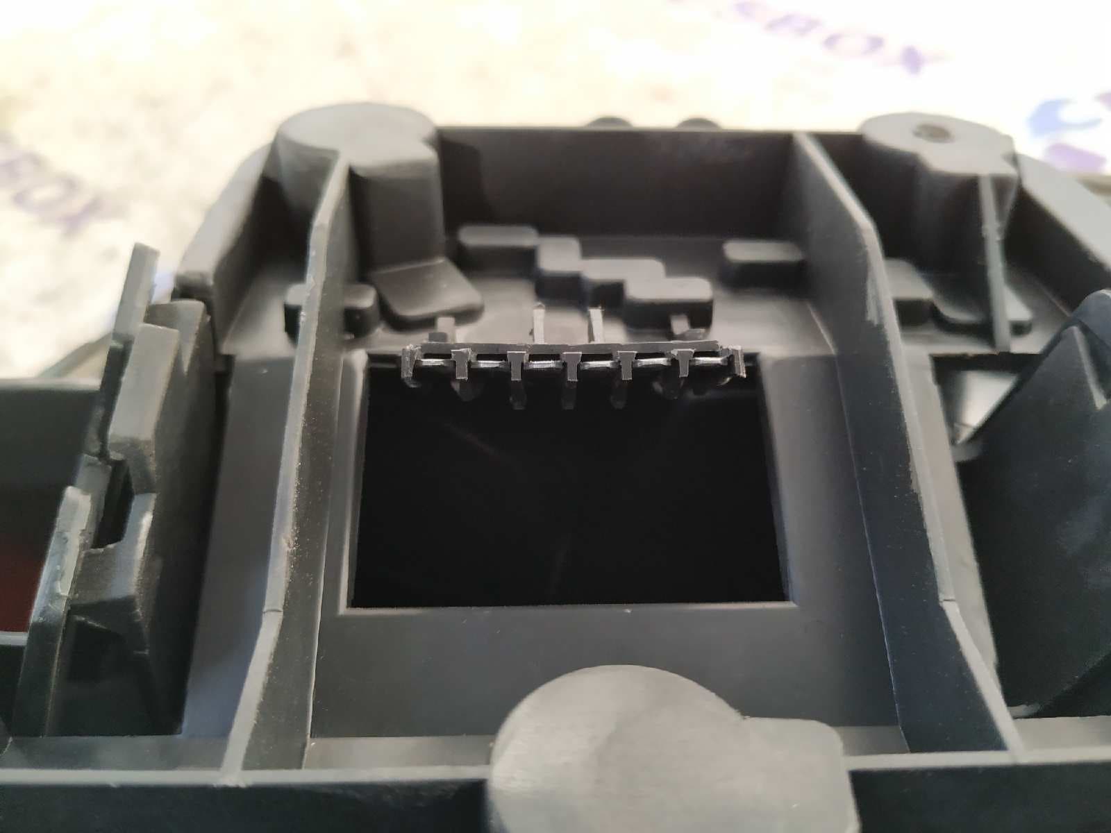 Recambio de PILOTO TRASERO IZQUIERDO para OPEL TIGRA 1.6 16V X16XE referencia OEM IAM    - VERDE 3