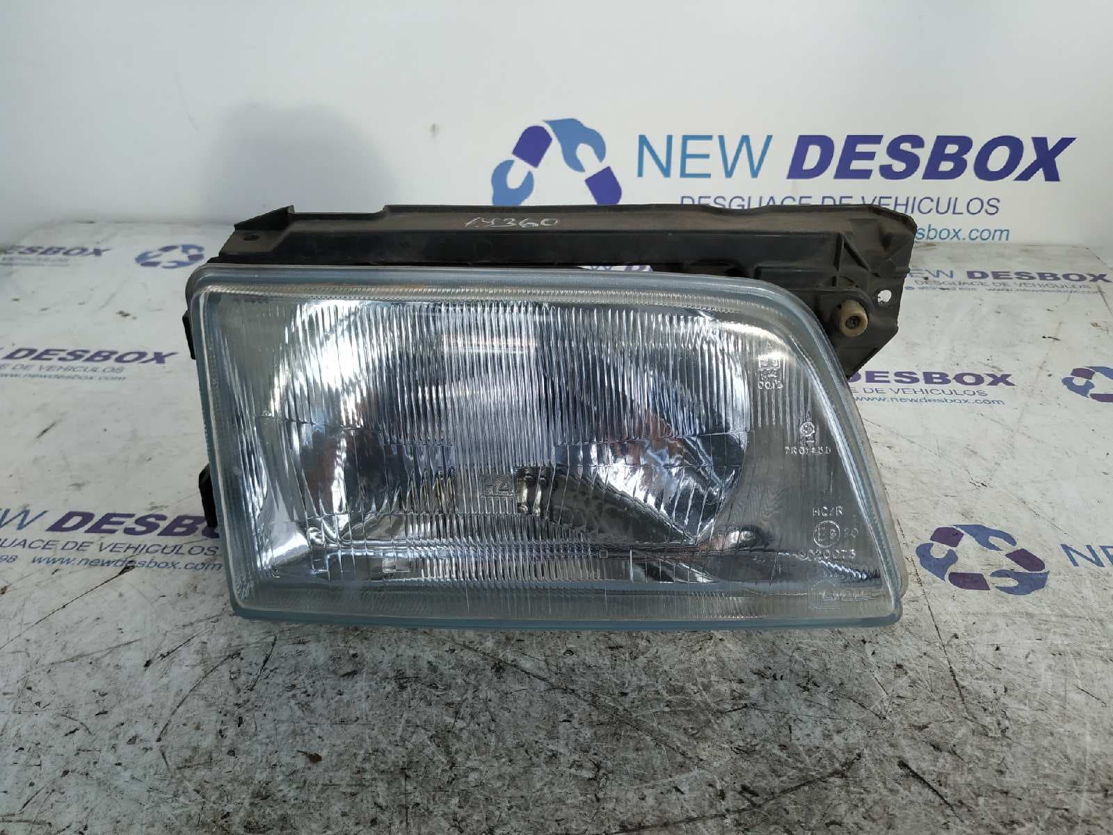 Recambio de FARO DERECHO para OPEL KADETT E 1.8 CAT 18SE referencia OEM IAM    - GRIS