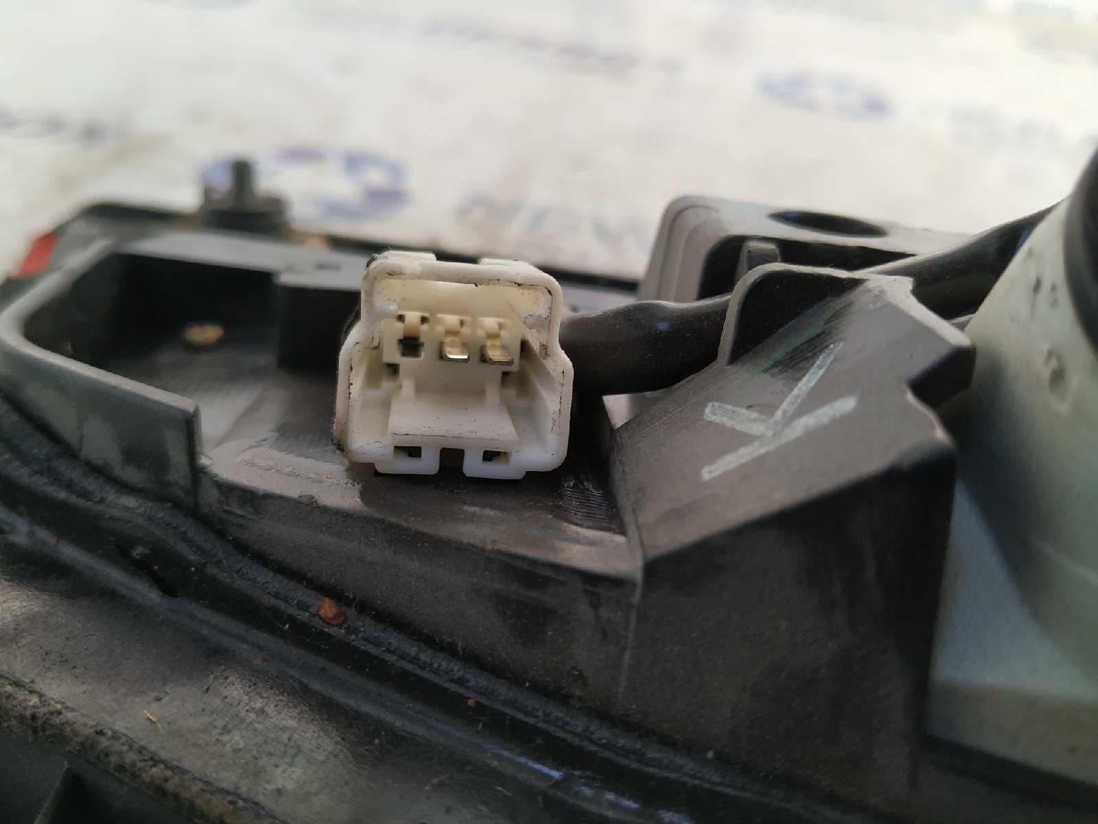 Recambio de PILOTO PORTON IZQUIERDO para NISSAN ALMERA (N16/E) Acenta QG18DE referencia OEM IAM    - NEGRO 2